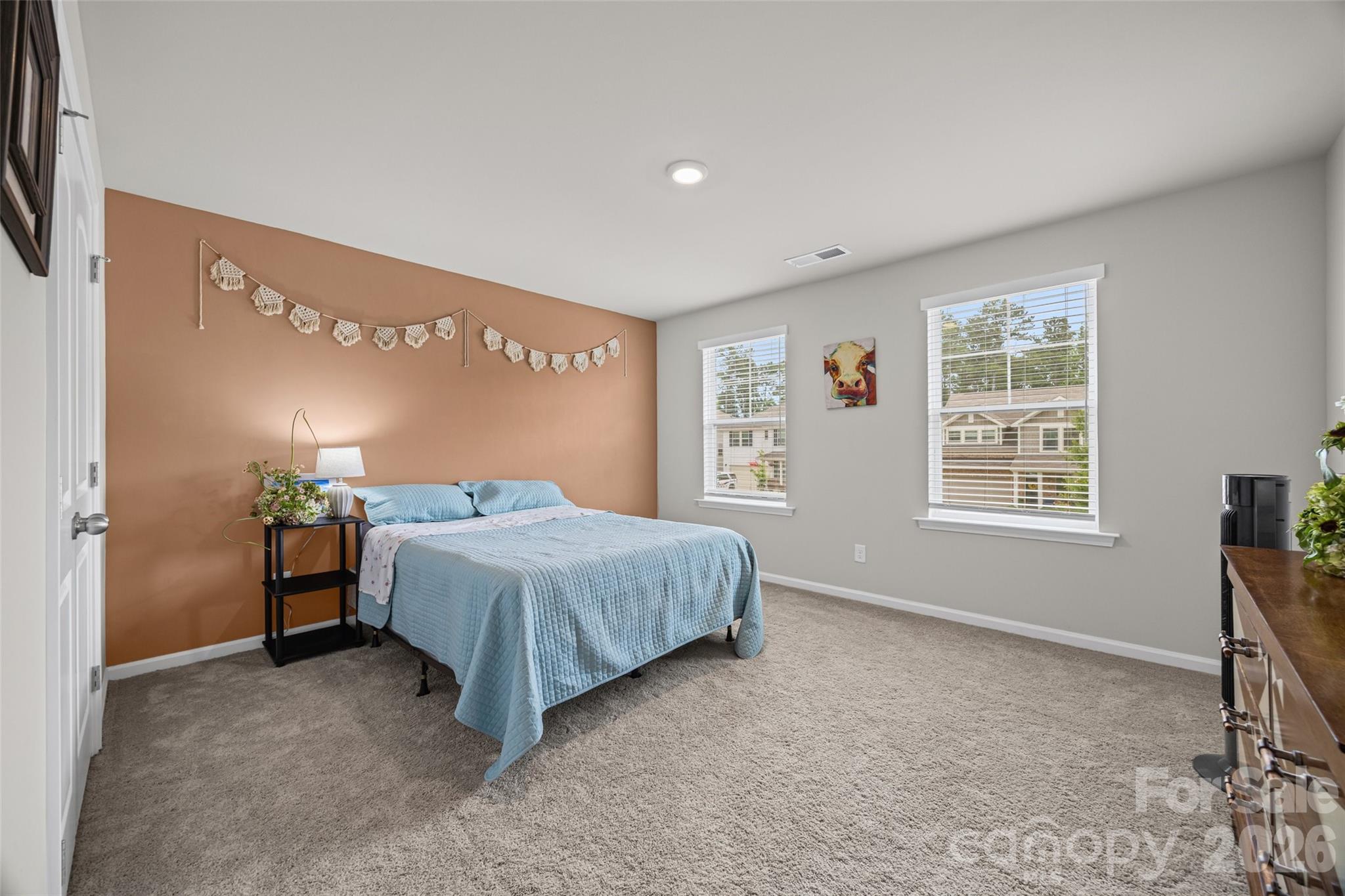 2225 Sussex Road — York