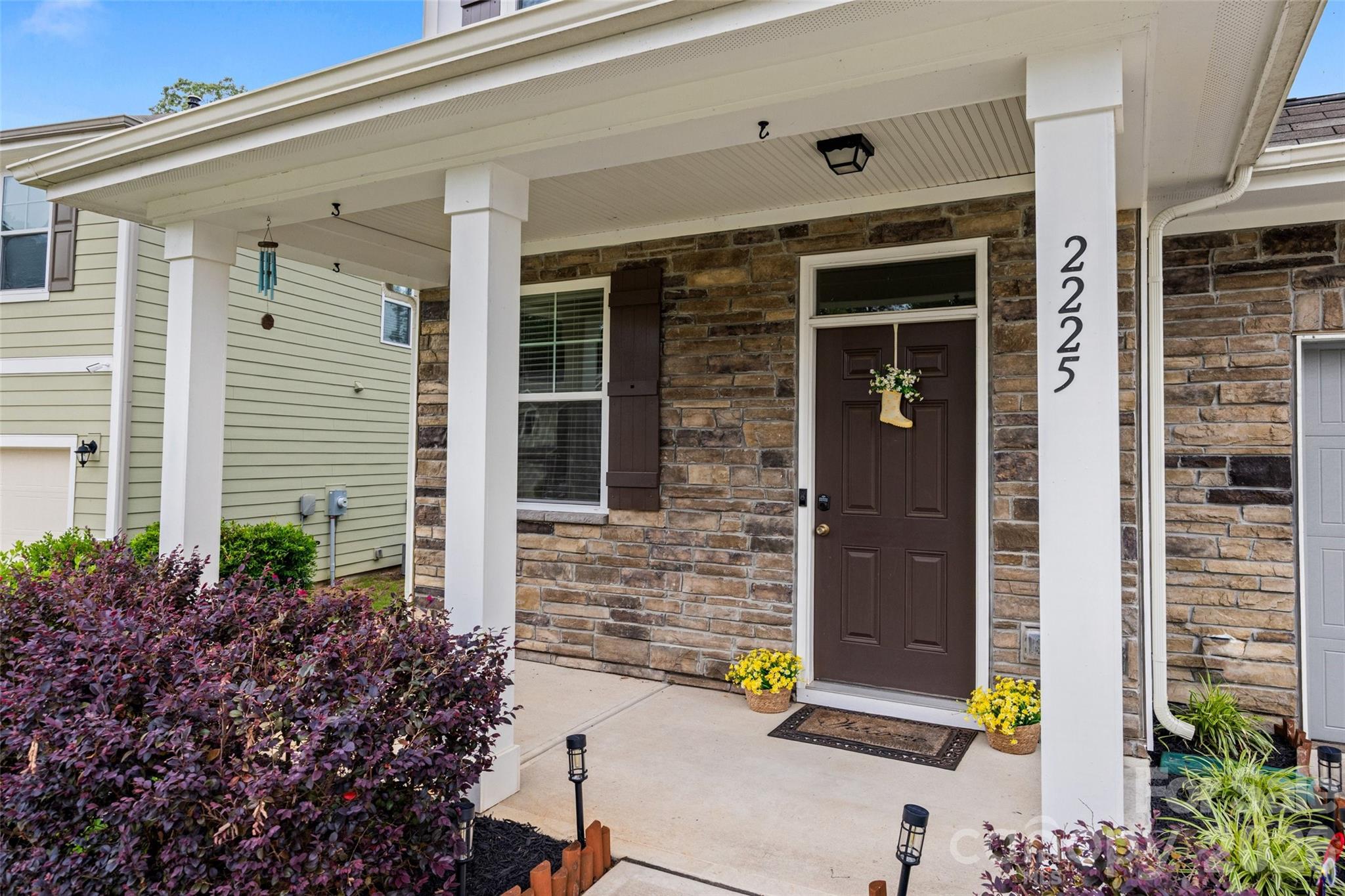 2225 Sussex Road — York
