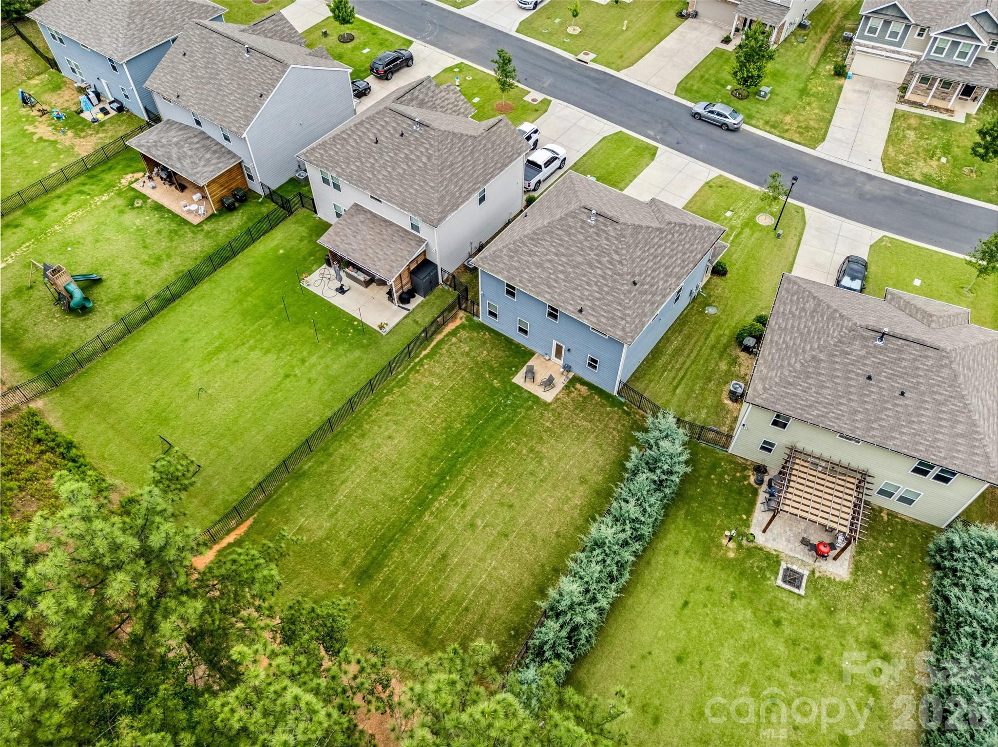 2225 Sussex Road — York
