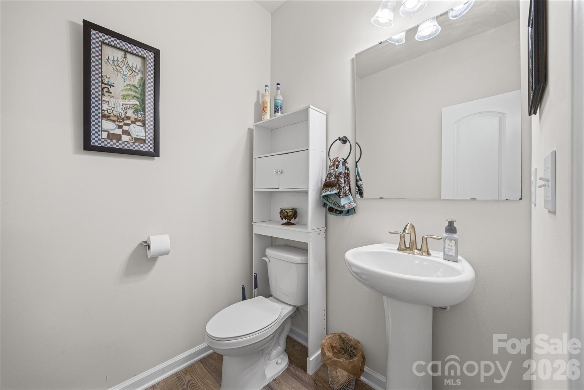 2225 Sussex Road — York