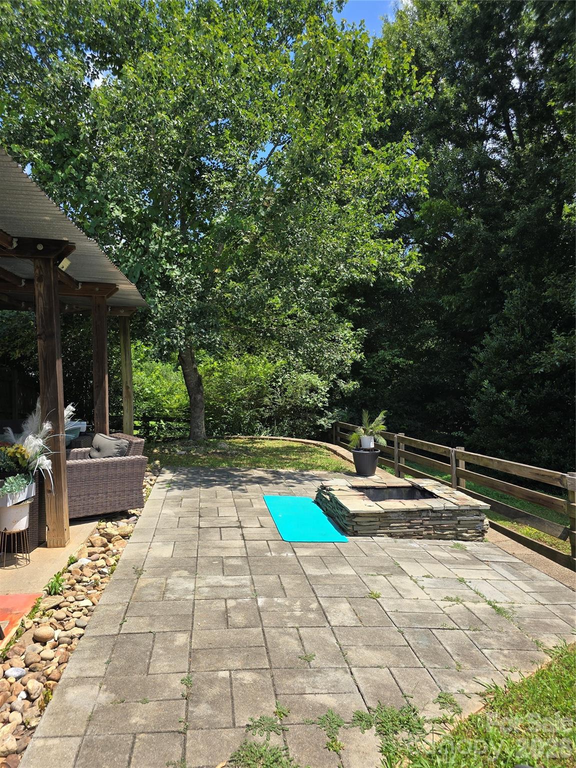 3136 Blueberry Drive — Monroe