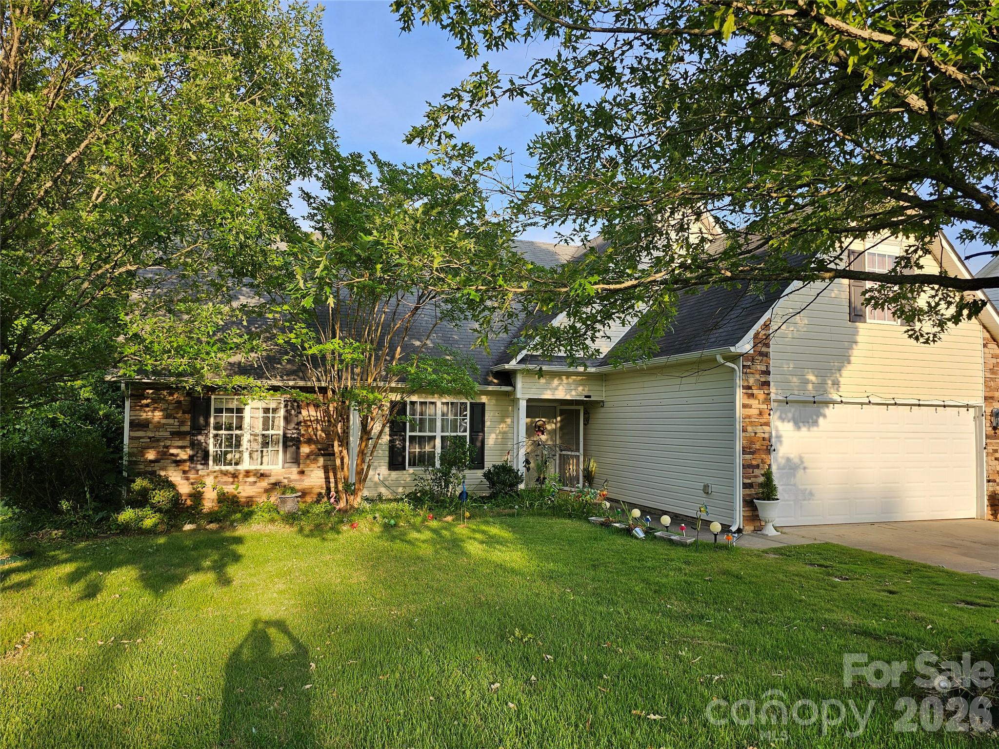 3136 Blueberry Drive — Monroe