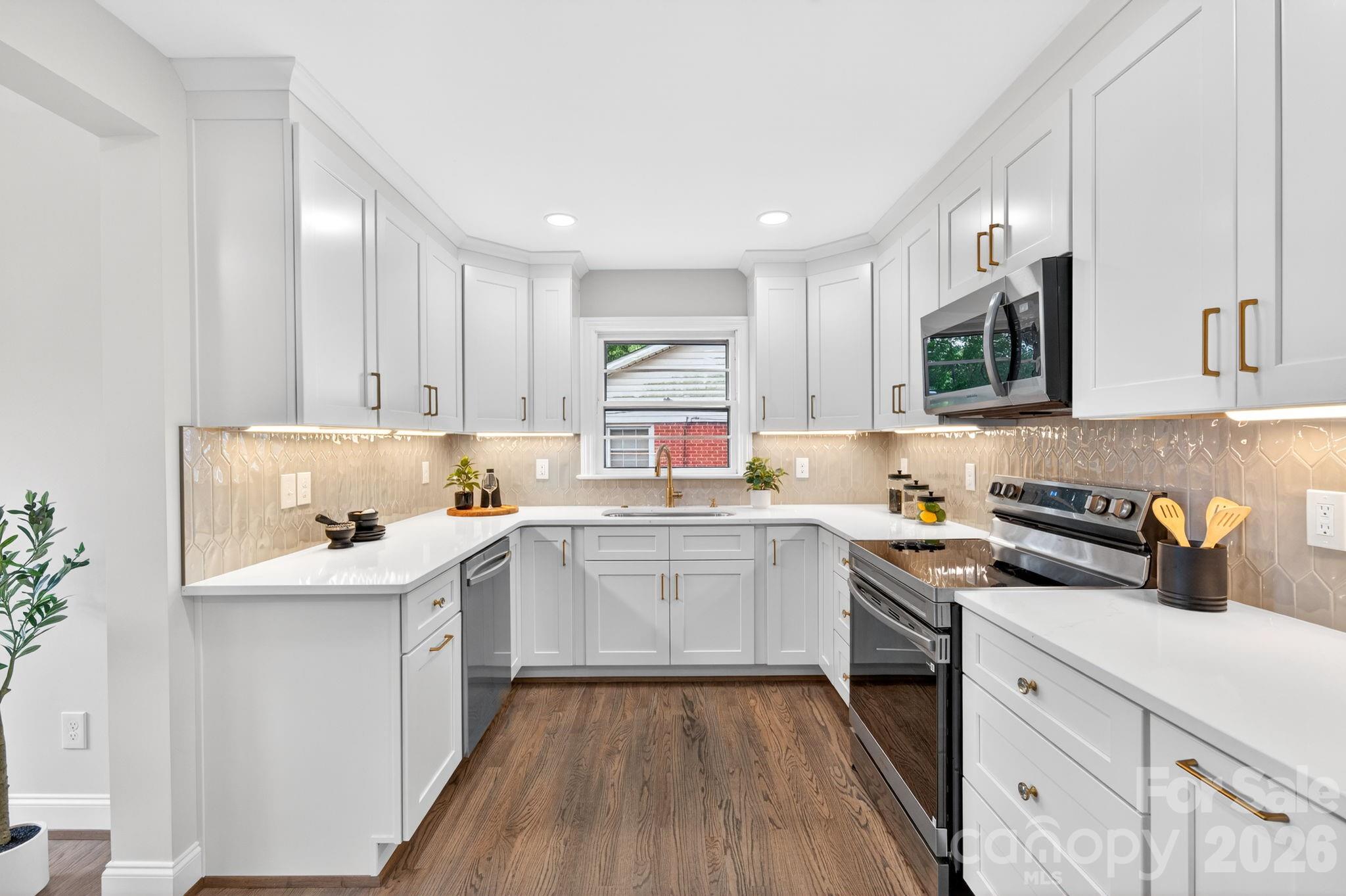 1434 Waddell Street — Charlotte