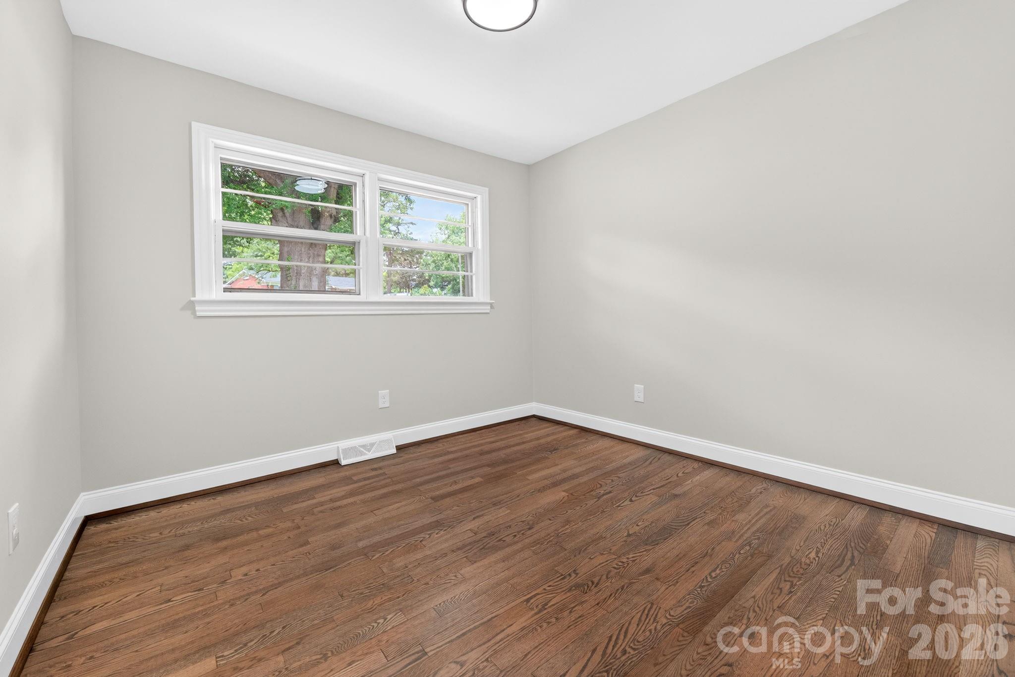 1434 Waddell Street — Charlotte