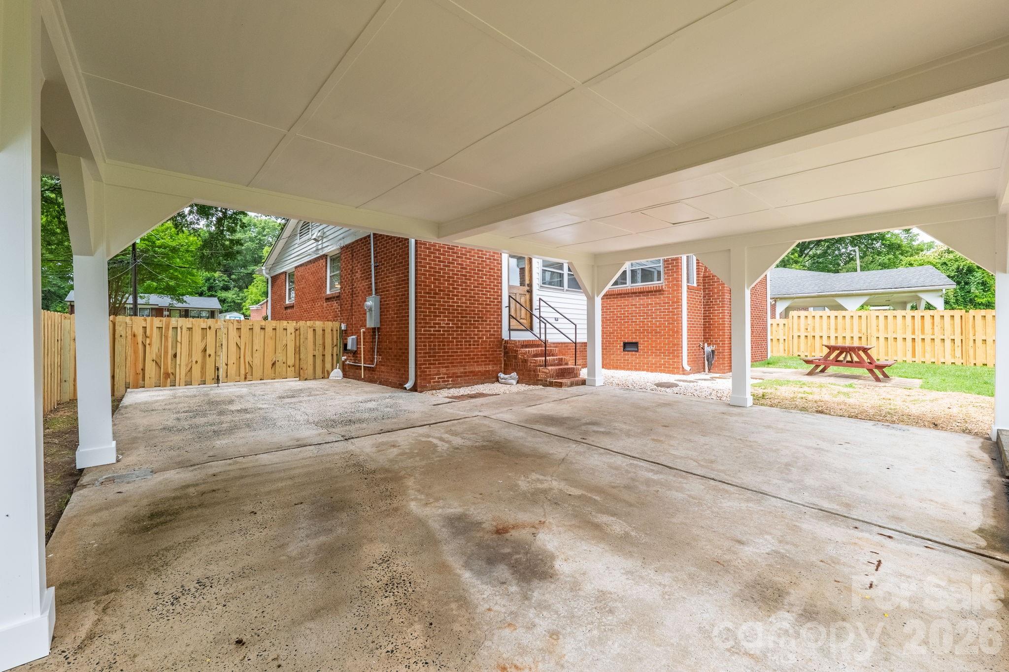 1434 Waddell Street — Charlotte