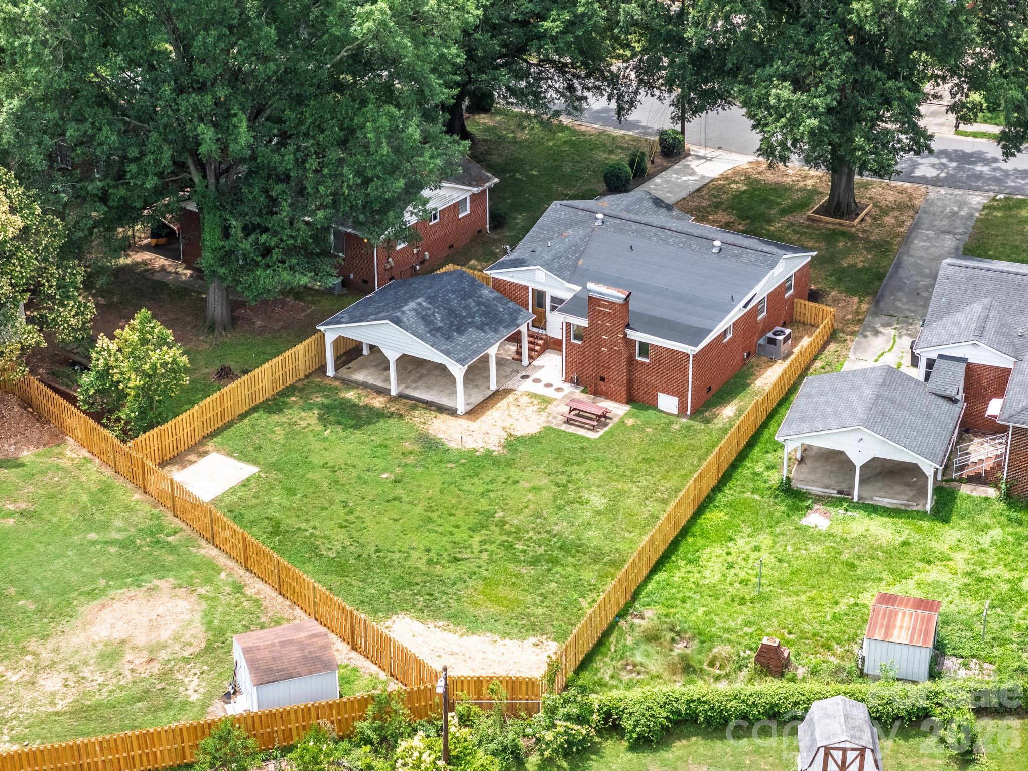 1434 Waddell Street — Charlotte
