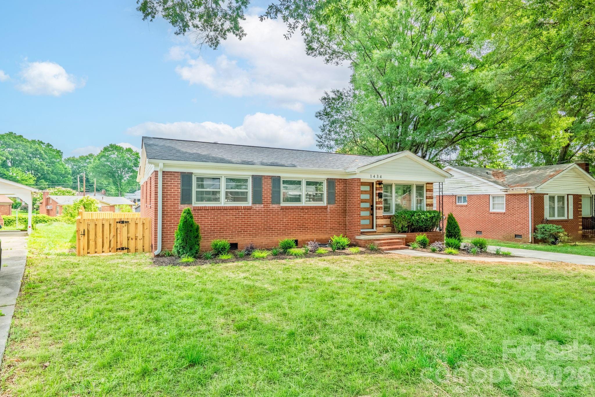 1434 Waddell Street — Charlotte