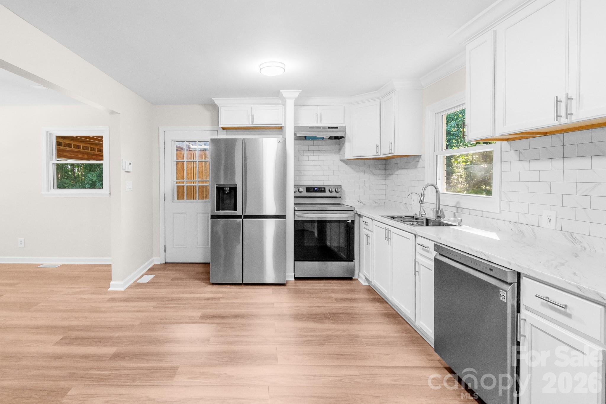 2177 Thornwell Road — Lancaster