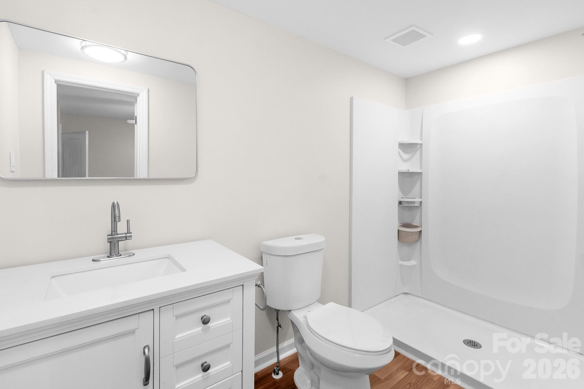 2177 Thornwell Road — Lancaster