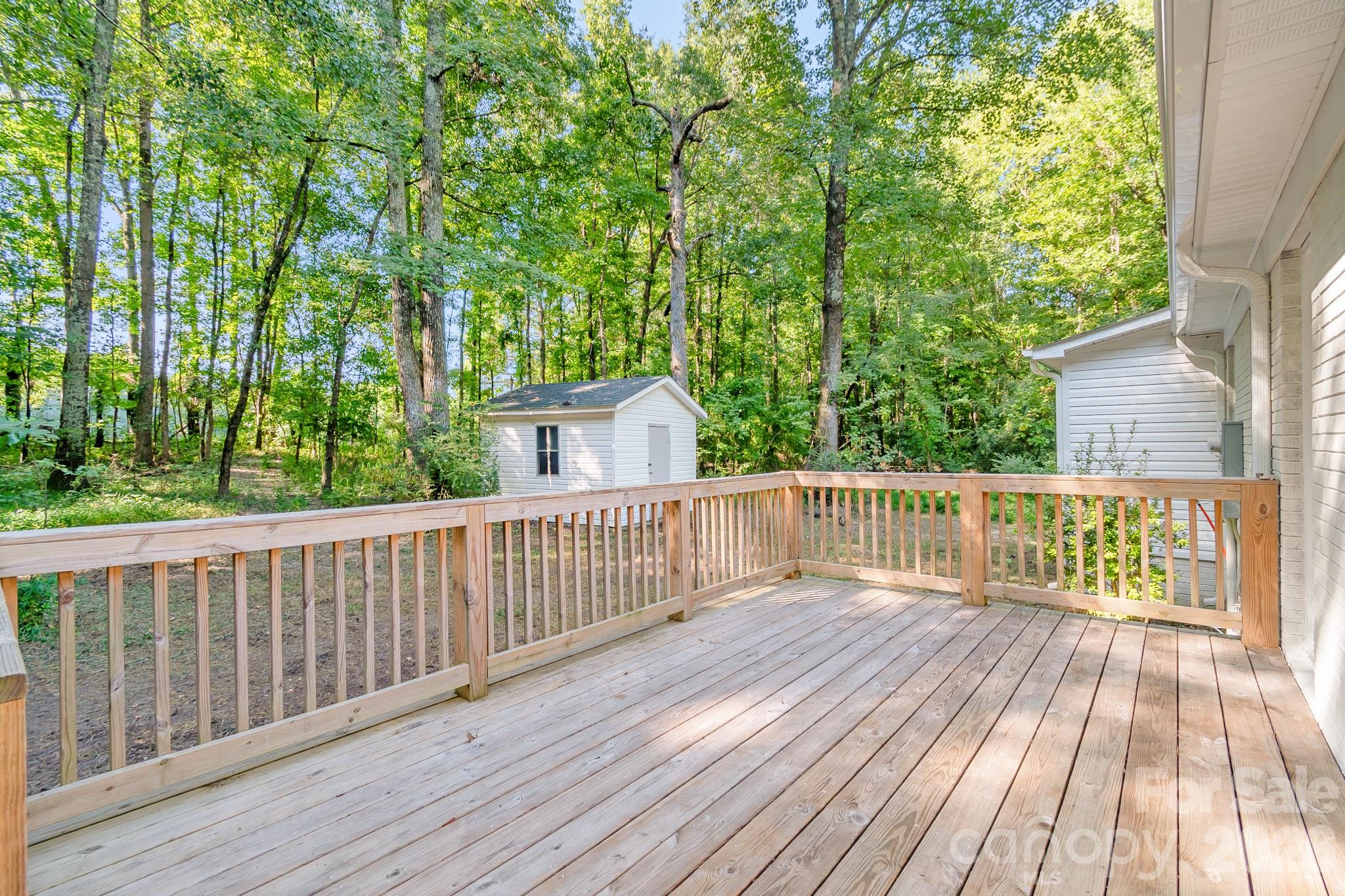 2177 Thornwell Road — Lancaster