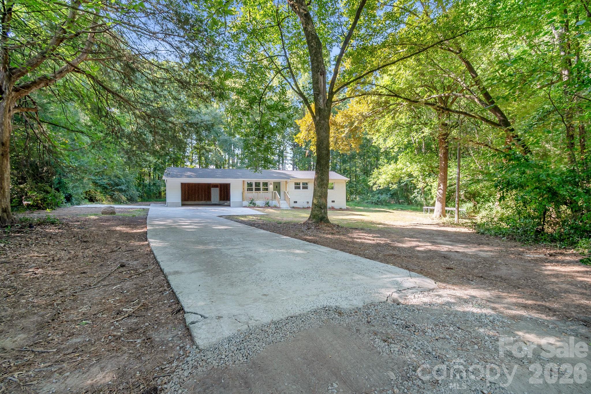 2177 Thornwell Road — Lancaster