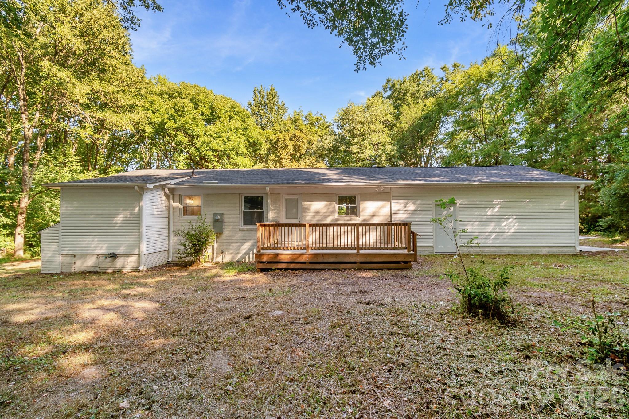 2177 Thornwell Road — Lancaster