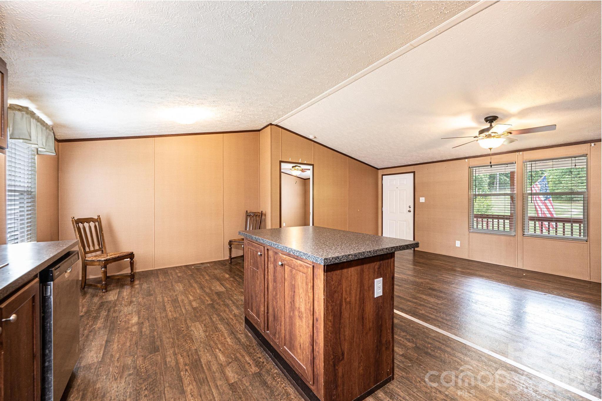 4510 Mount Hebron Avenue — Connelly Springs