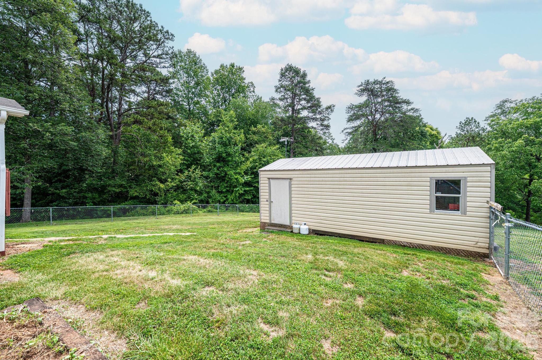 4510 Mount Hebron Avenue — Connelly Springs
