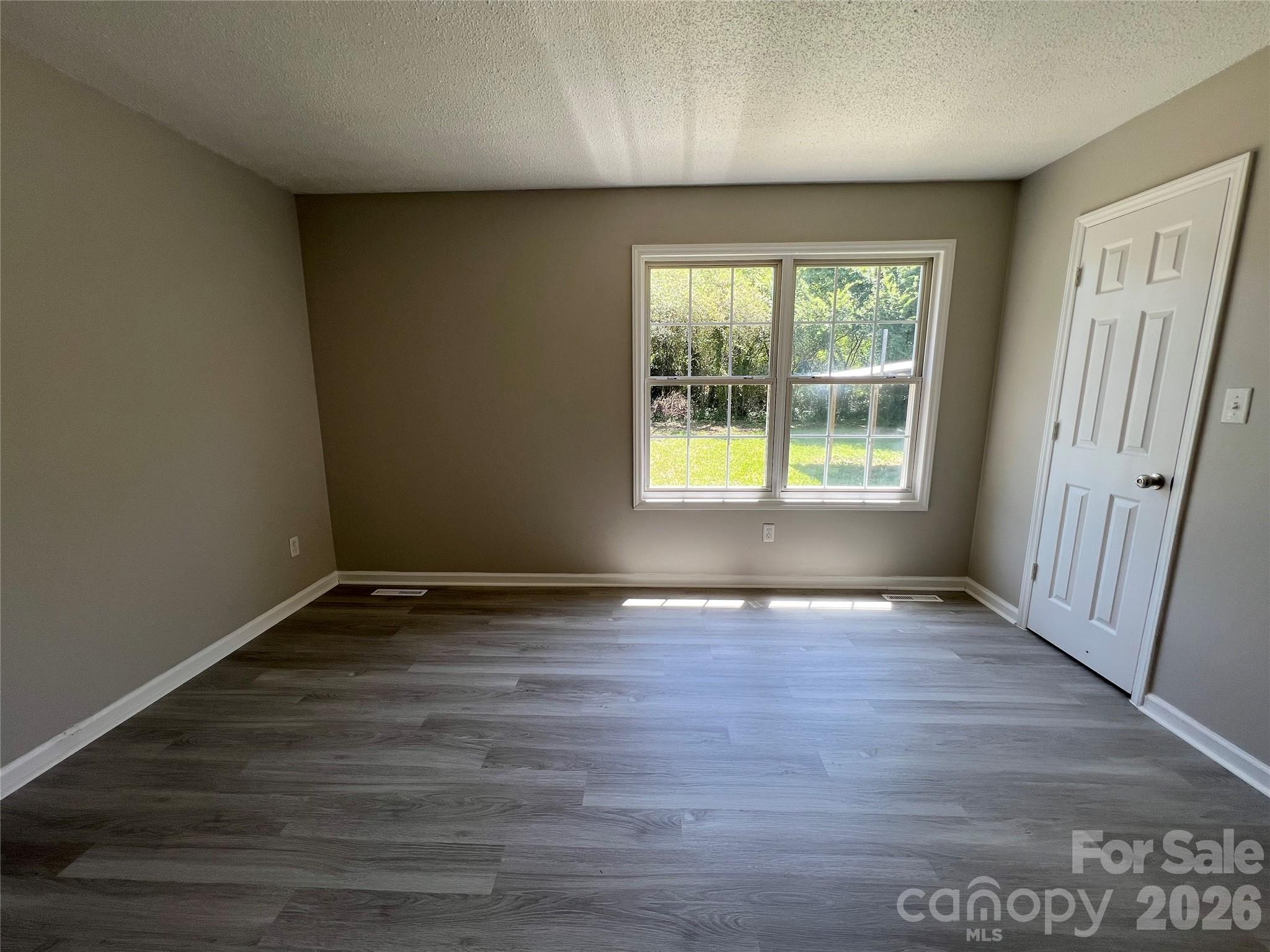 2200 Brookside Avenue — Kannapolis
