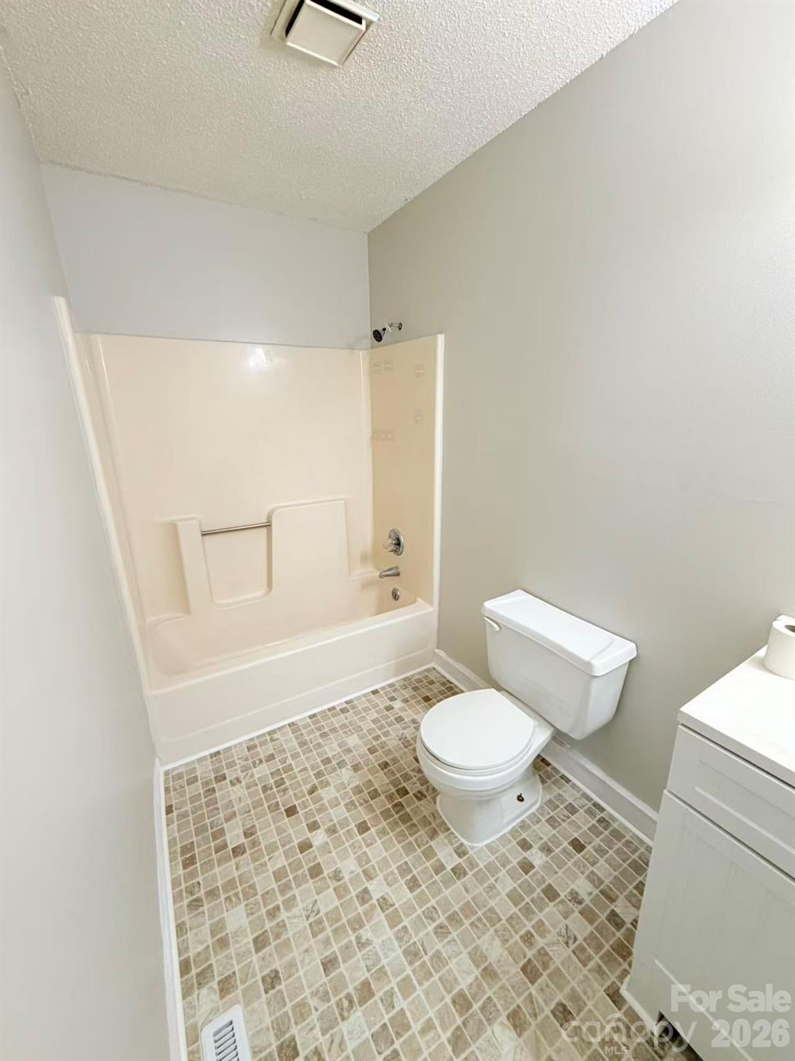 2200 Brookside Avenue — Kannapolis