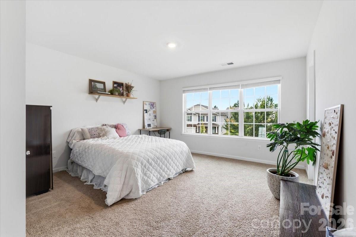 8022 Rowling Drive — Charlotte