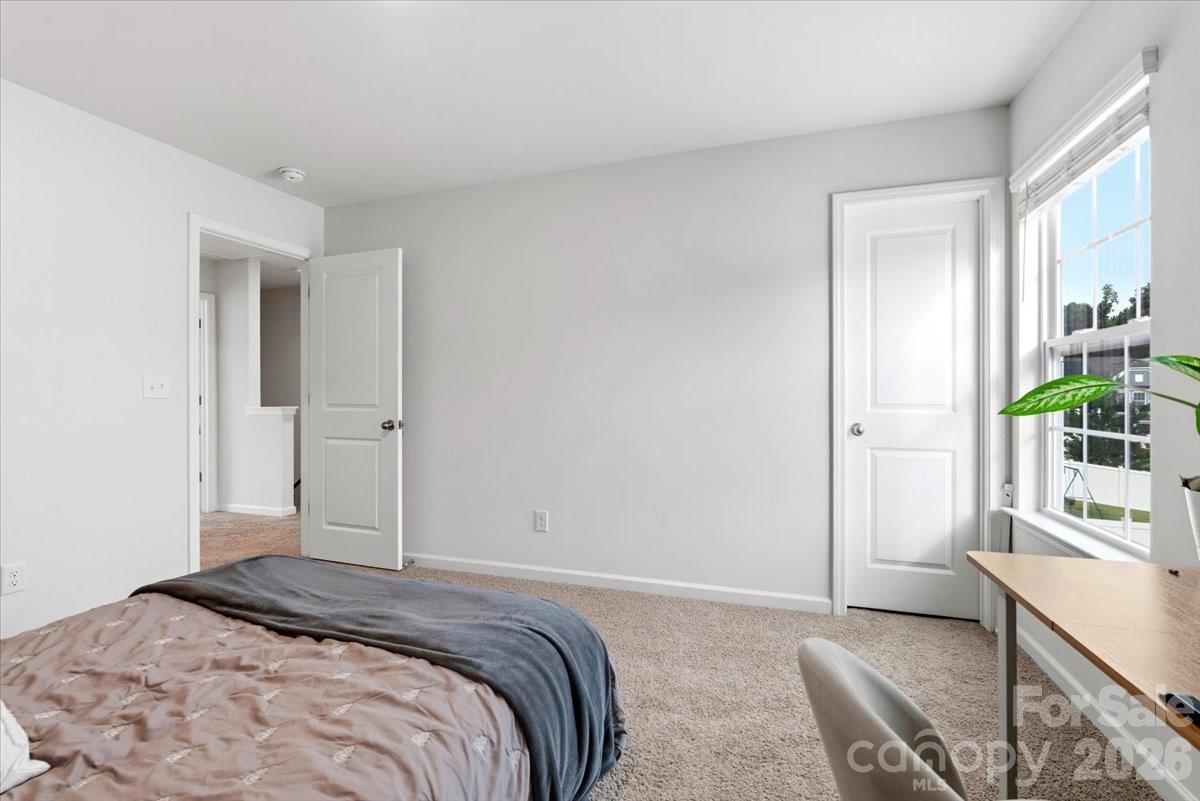 8022 Rowling Drive — Charlotte