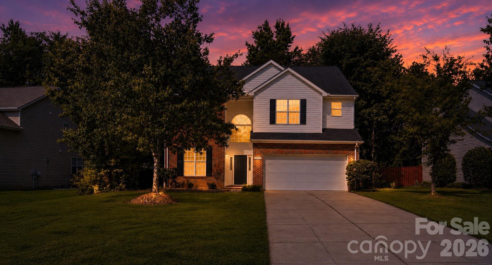 12519 Wandering Brook Drive — Charlotte
