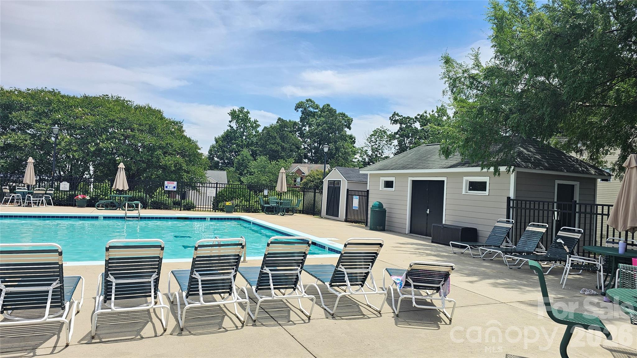 12519 Wandering Brook Drive — Charlotte