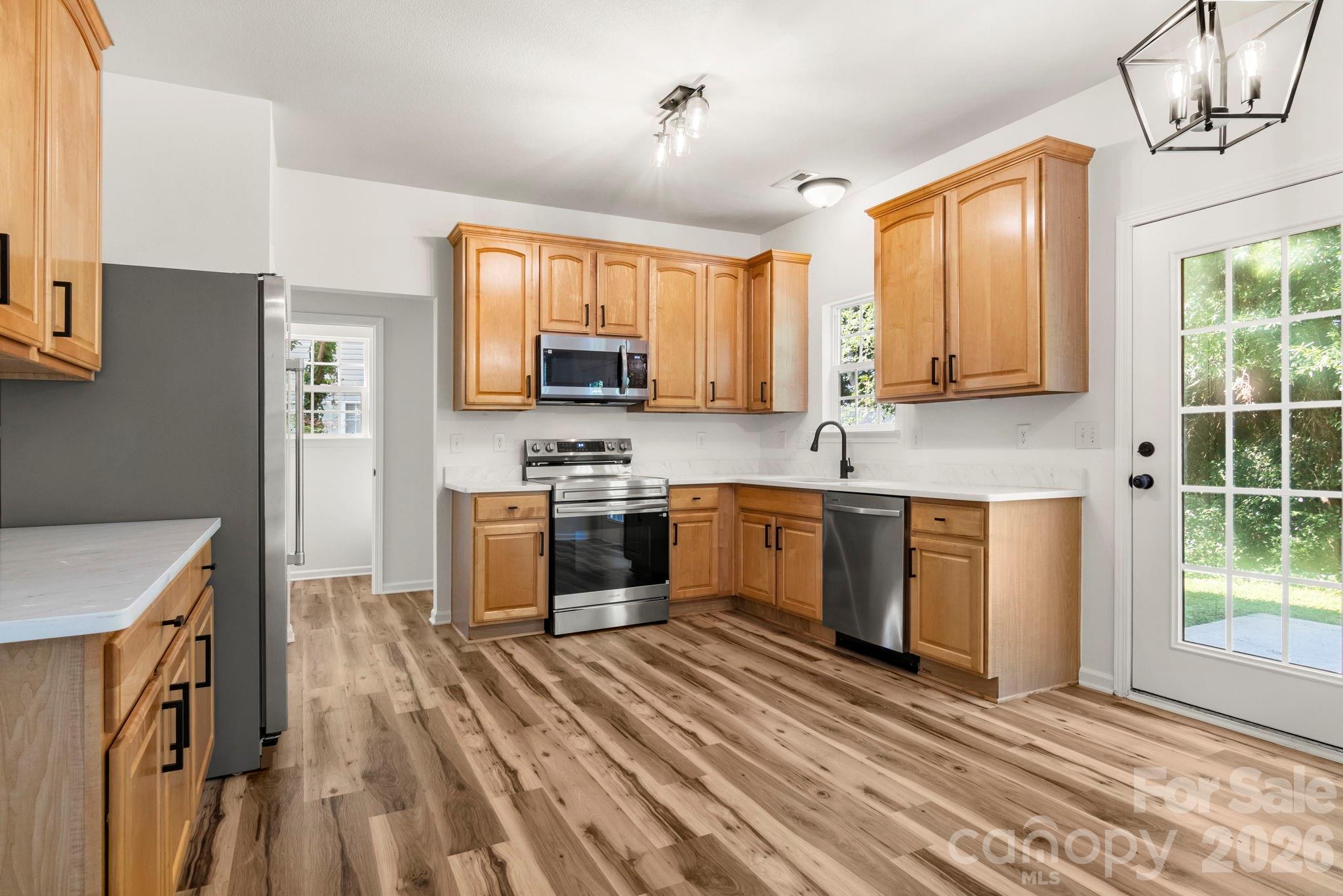 12519 Wandering Brook Drive — Charlotte