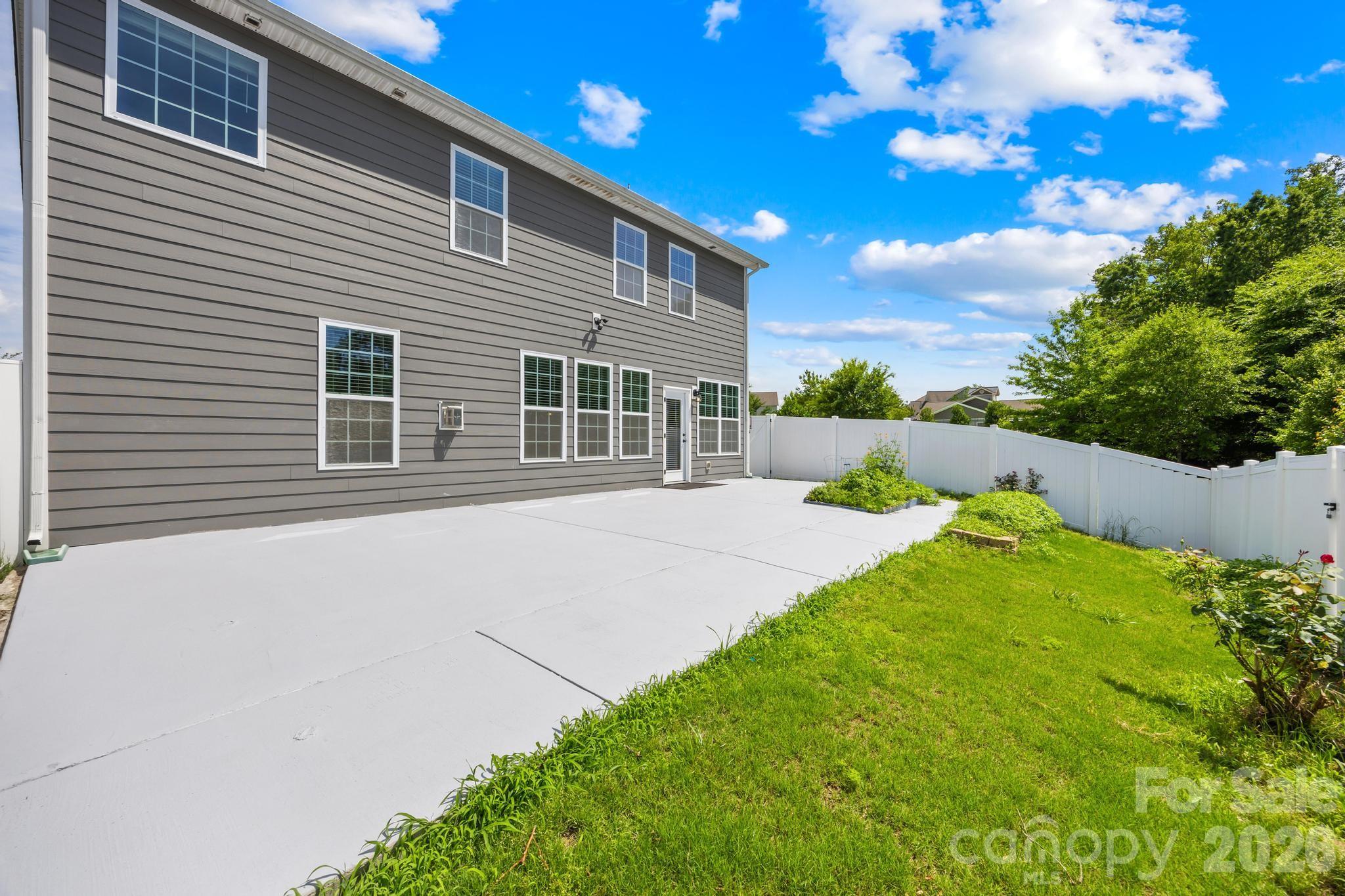 1518 Fieldwood Drive — Fort Mill
