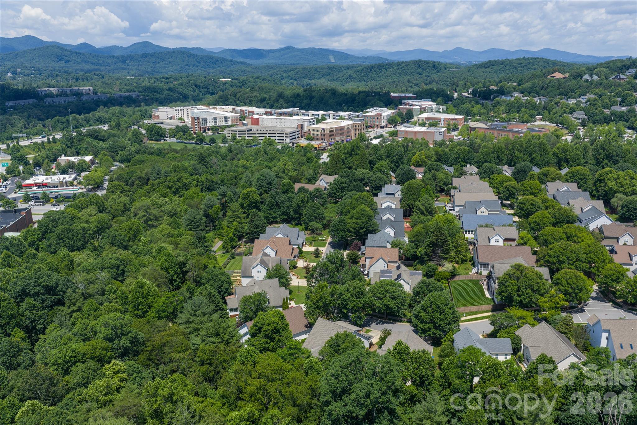 1328 Heathbrook Circle — Asheville