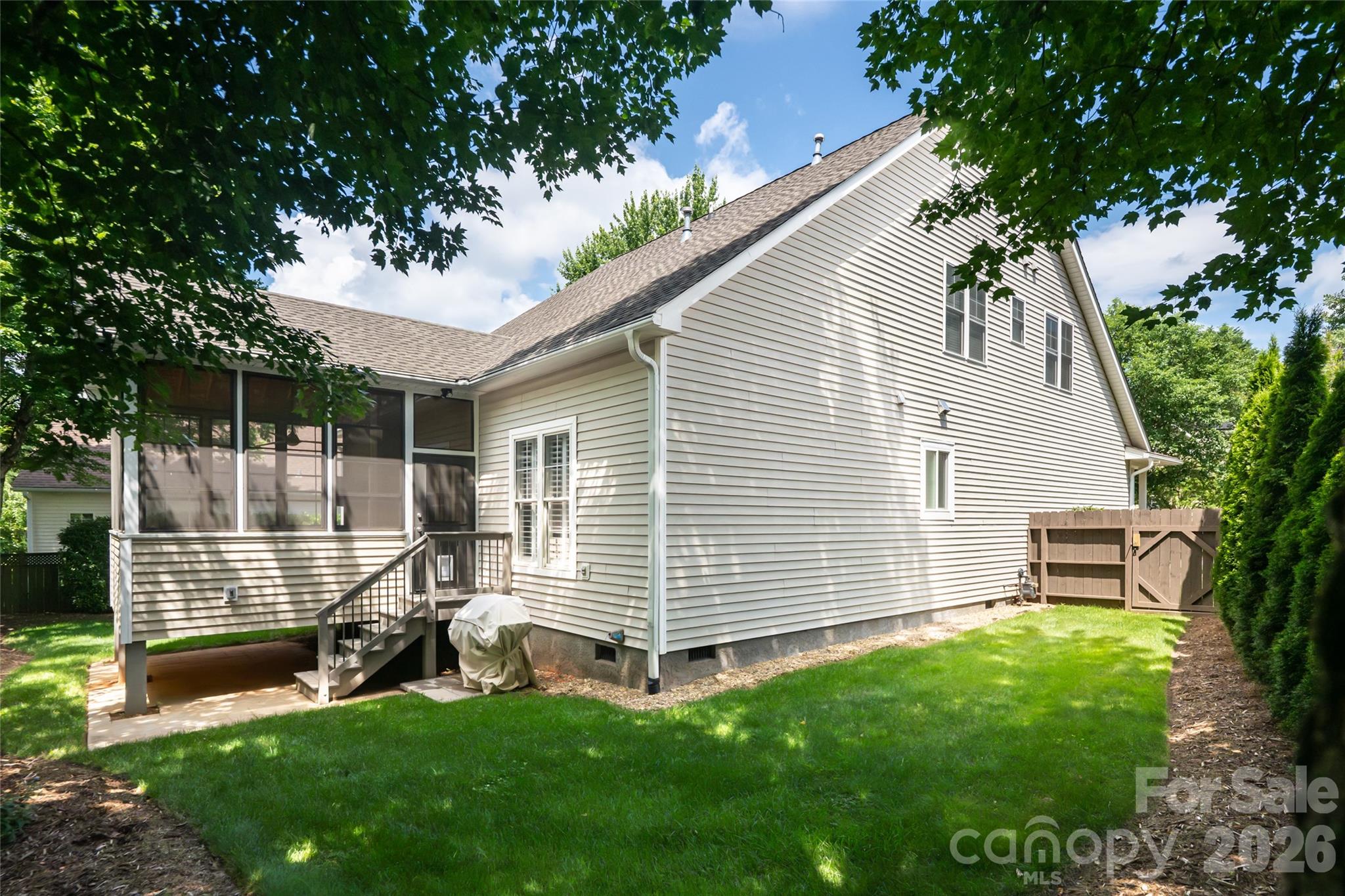 1328 Heathbrook Circle — Asheville
