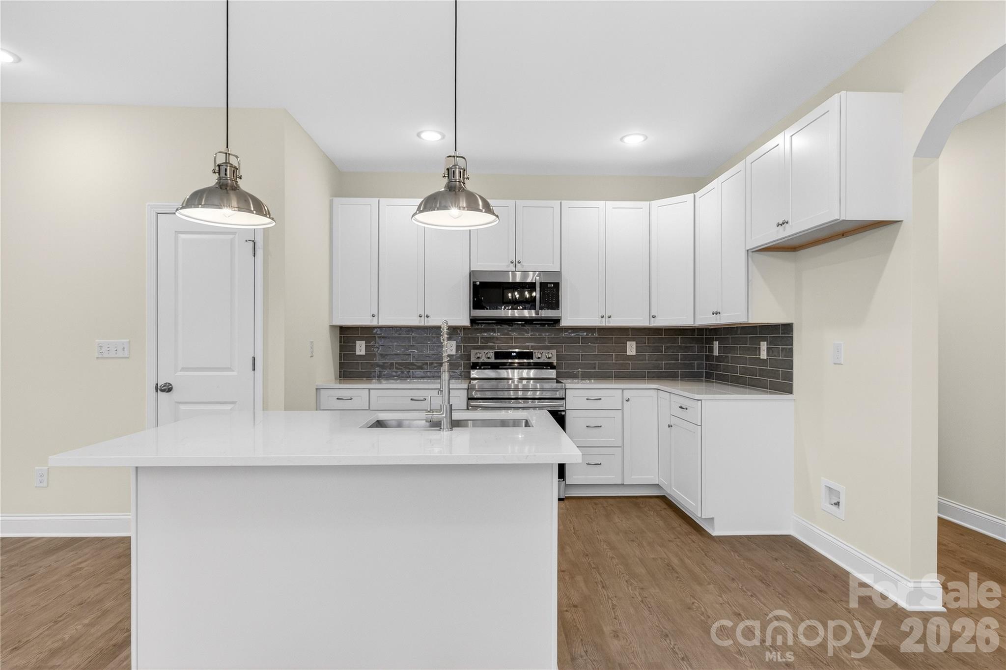 140 Meadowfall Lane — Troutman