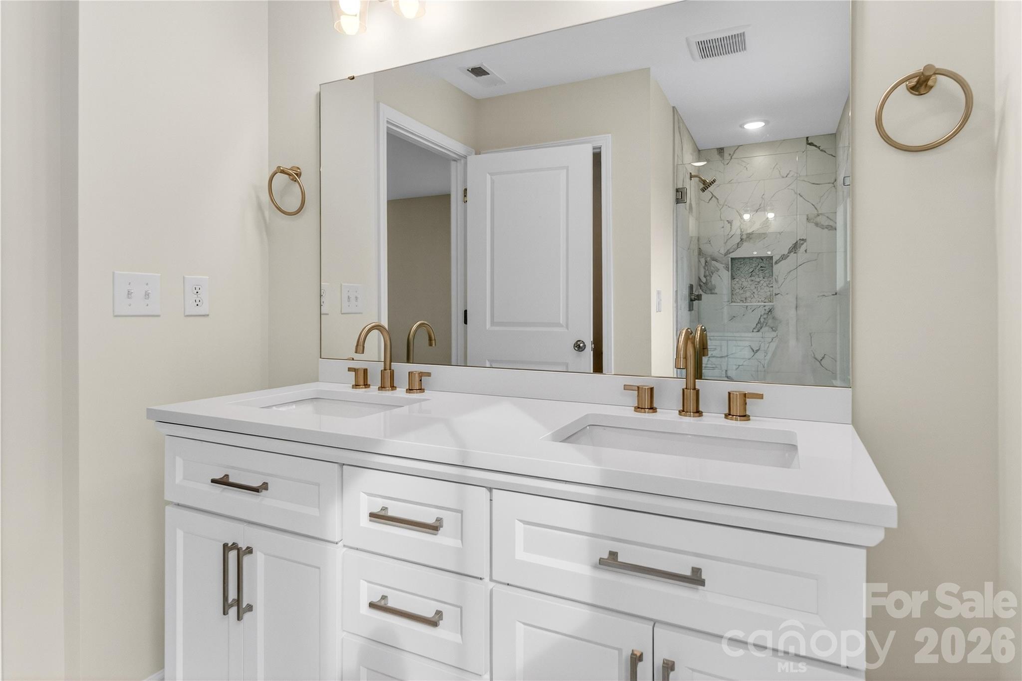 140 Meadowfall Lane — Troutman