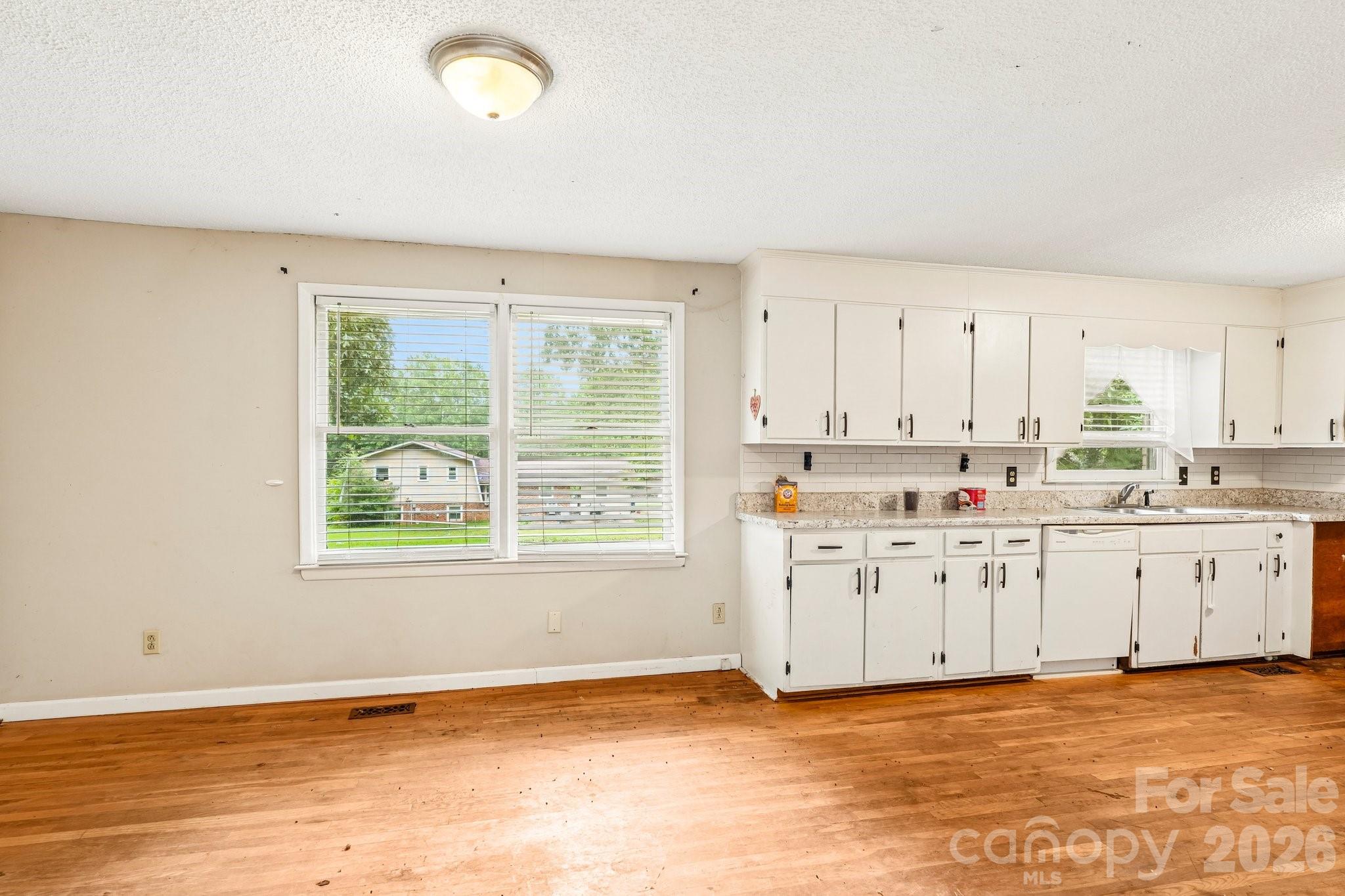 2130 23rd Street Place NE — Hickory
