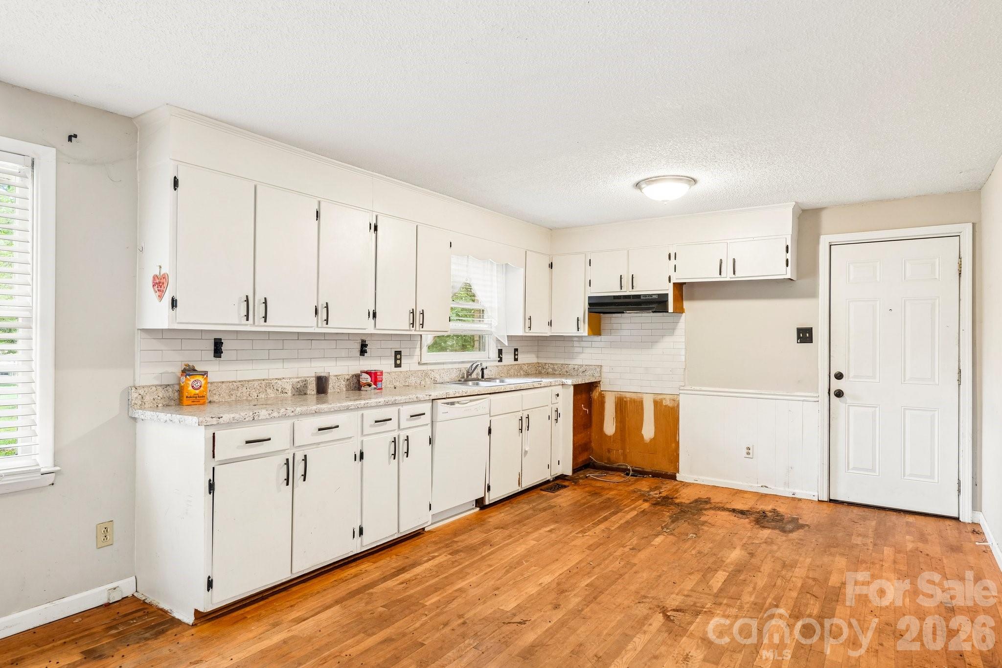 2130 23rd Street Place NE — Hickory