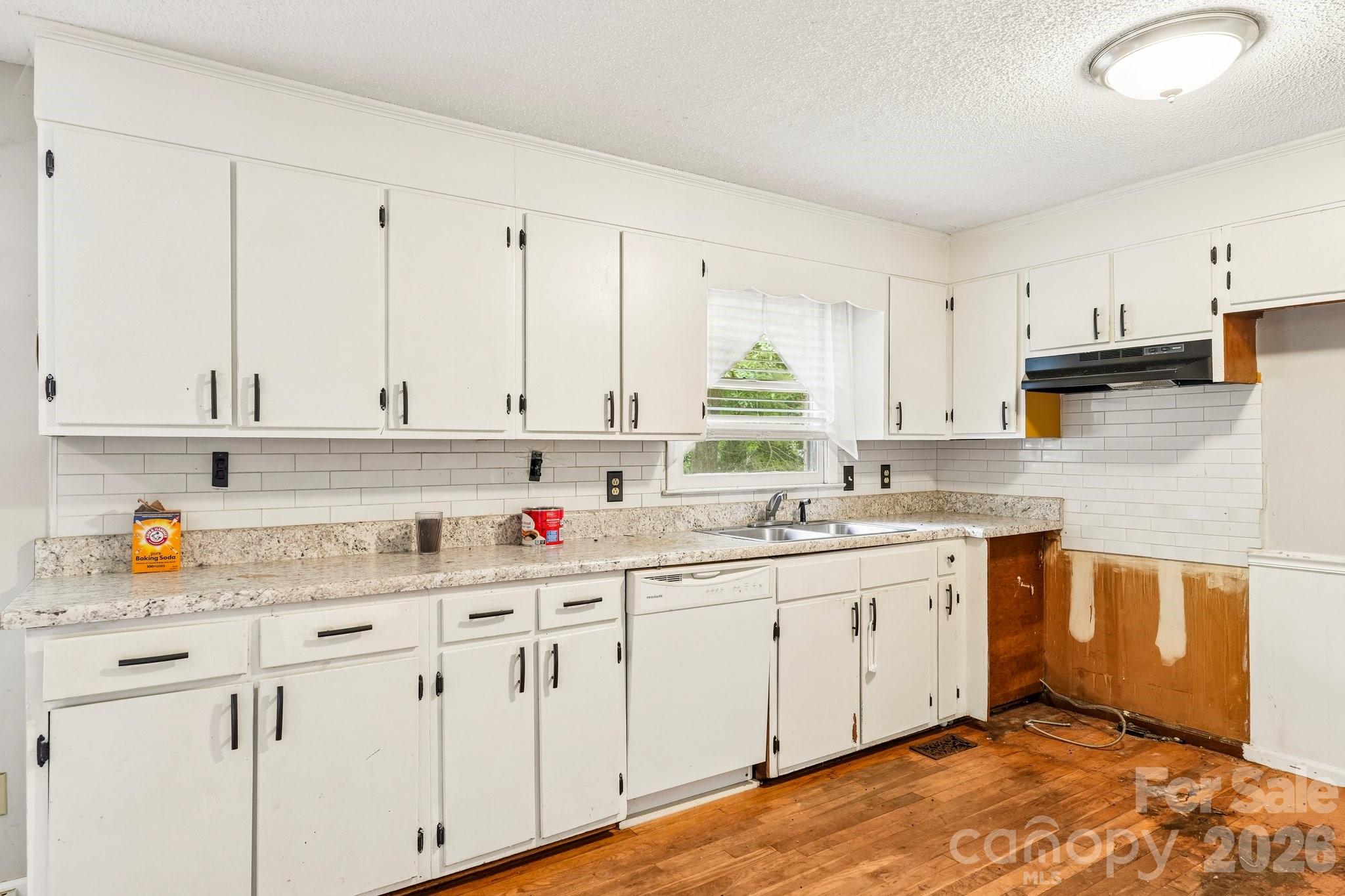 2130 23rd Street Place NE — Hickory