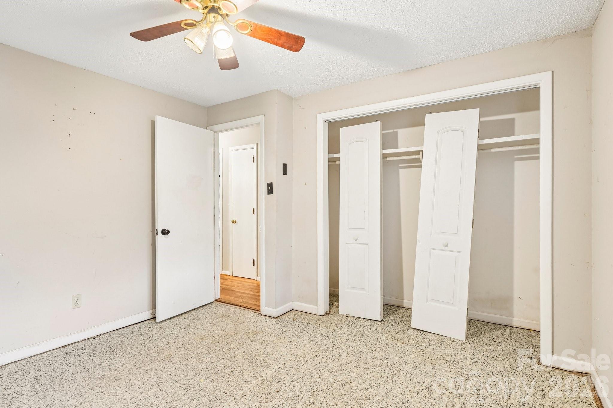 2130 23rd Street Place NE — Hickory