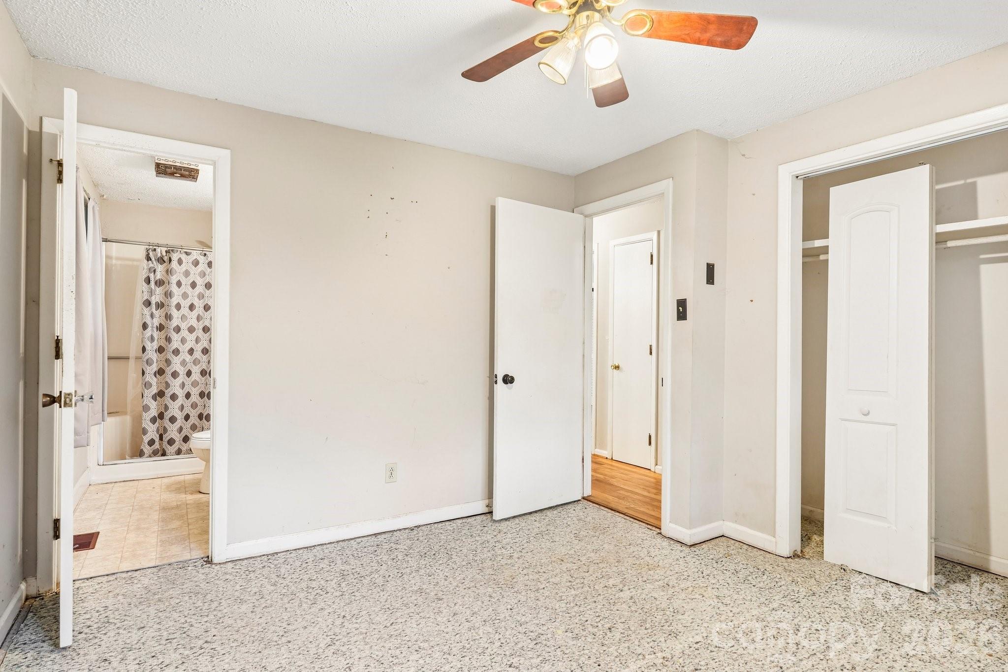 2130 23rd Street Place NE — Hickory