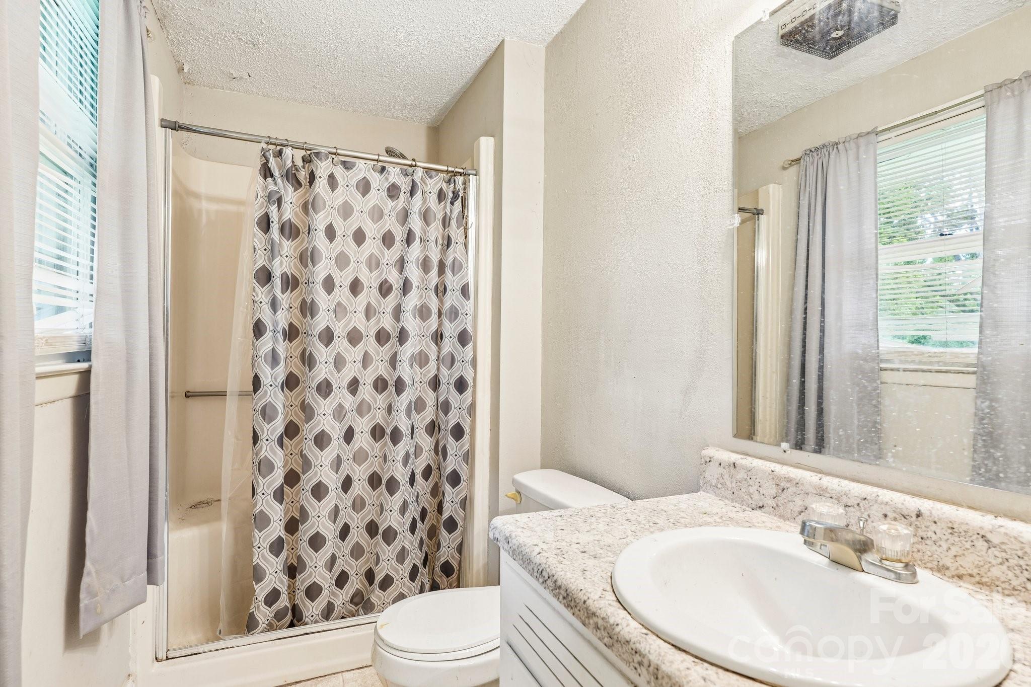 2130 23rd Street Place NE — Hickory