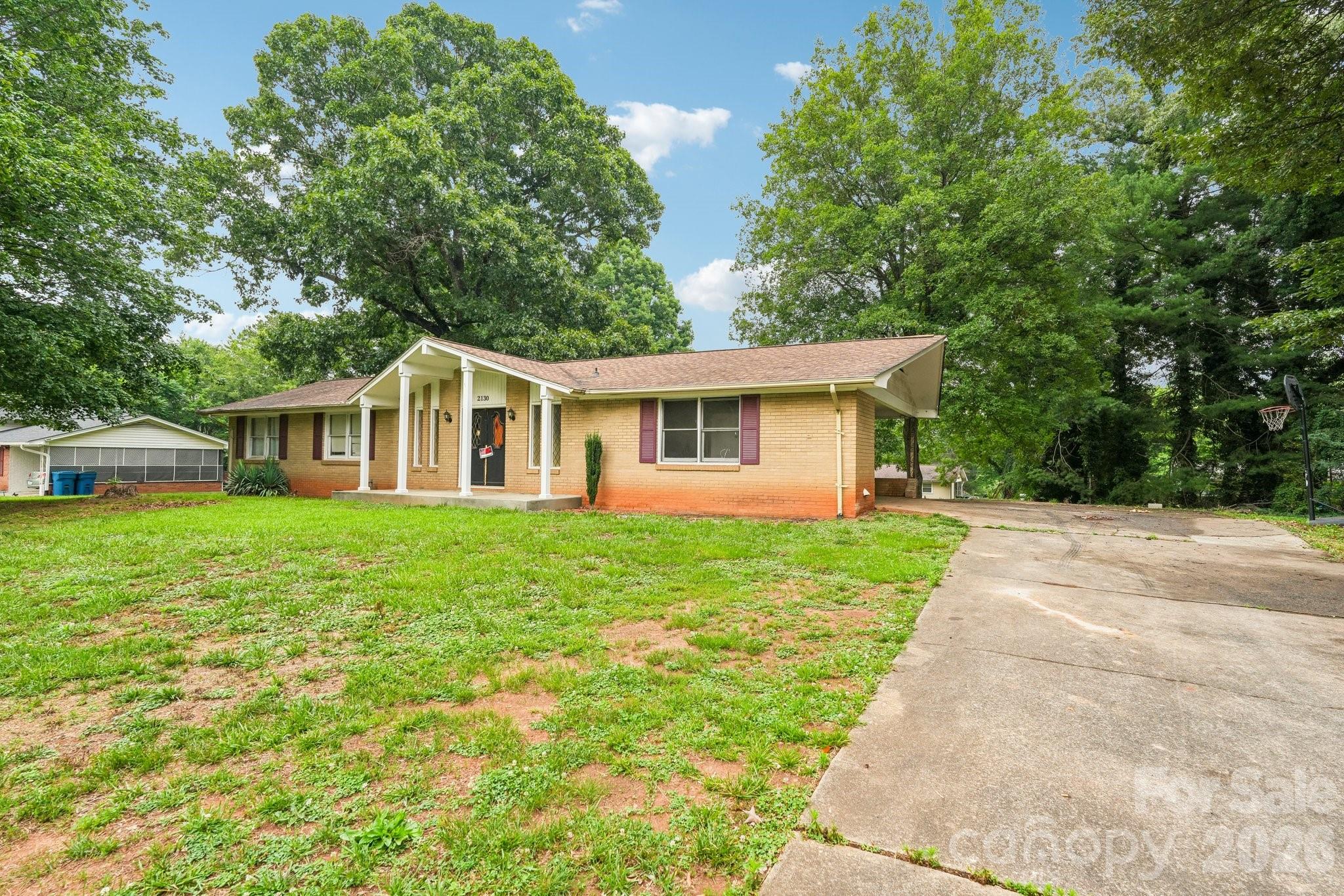 2130 23rd Street Place NE — Hickory