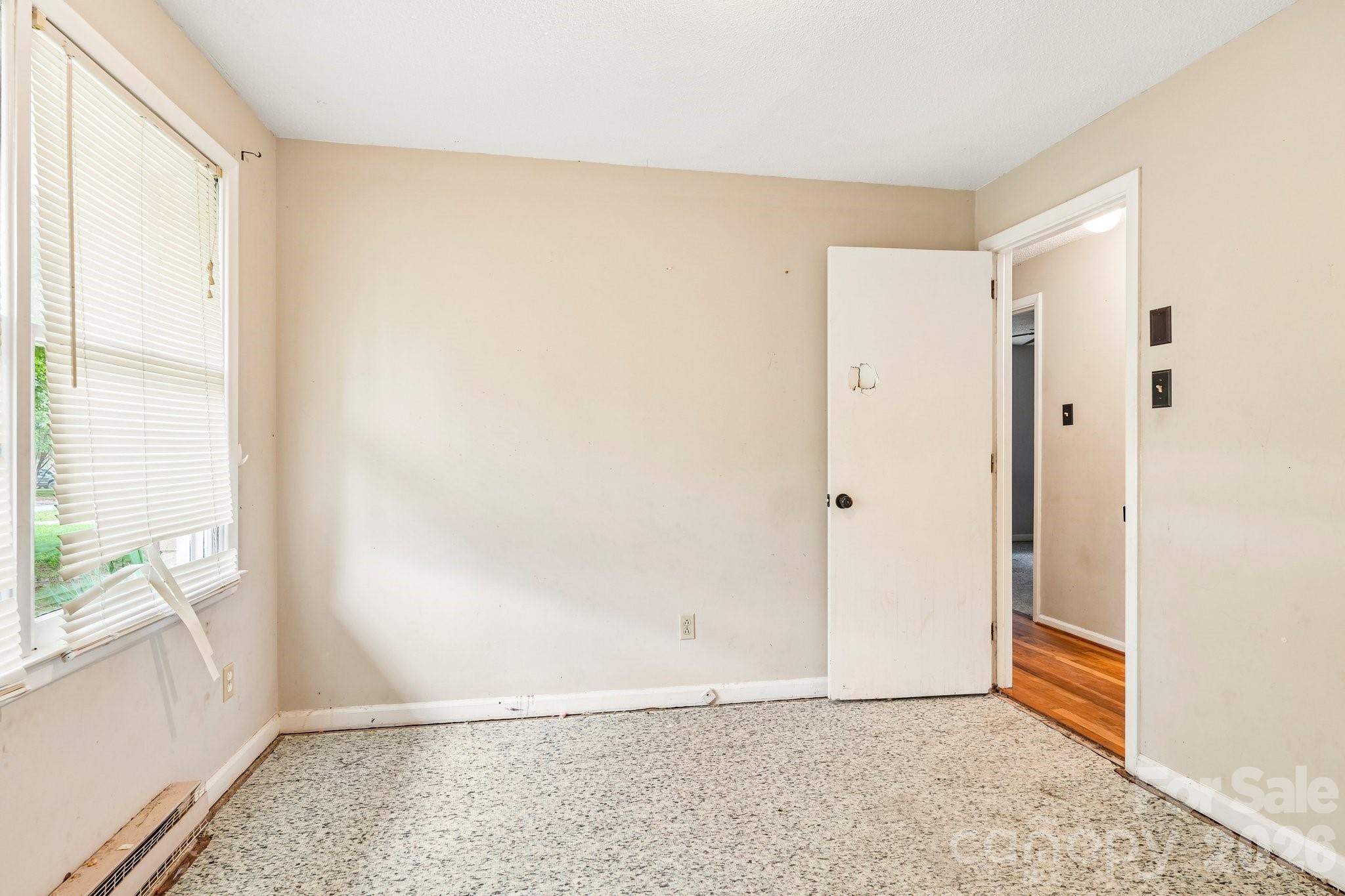 2130 23rd Street Place NE — Hickory