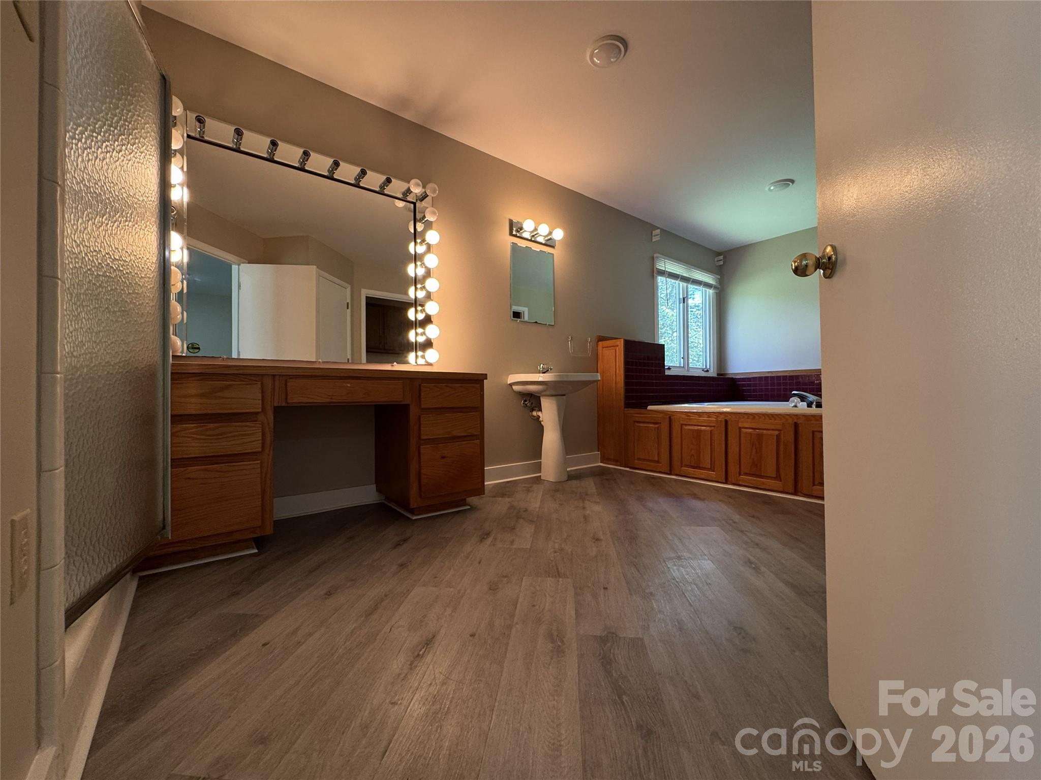 7825 Plott Road — Charlotte