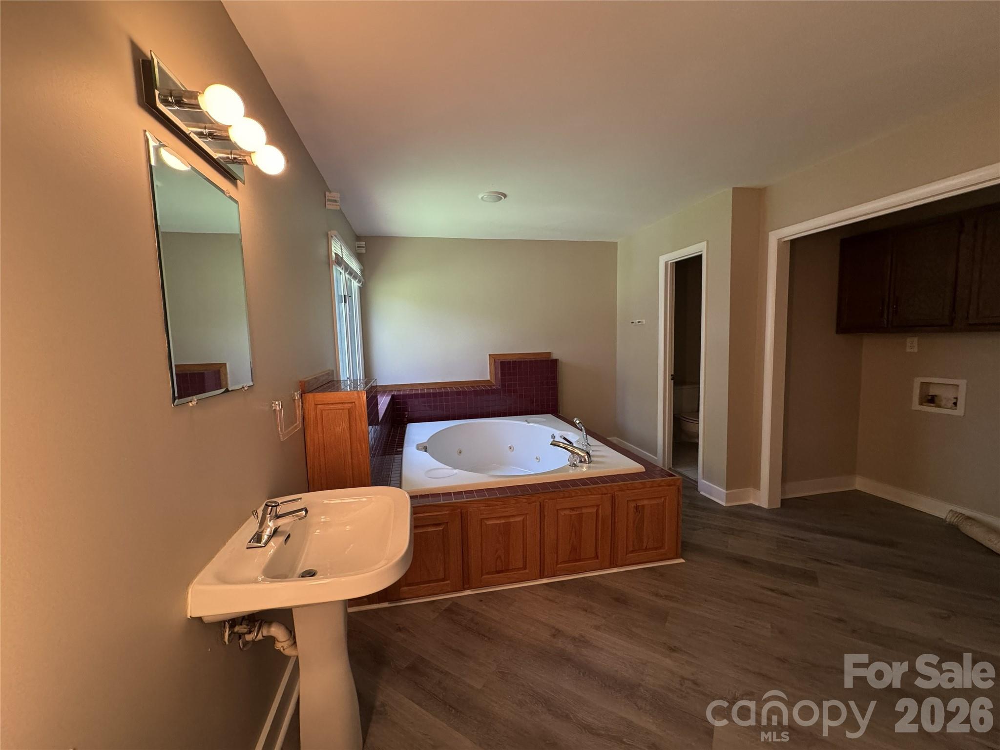 7825 Plott Road — Charlotte