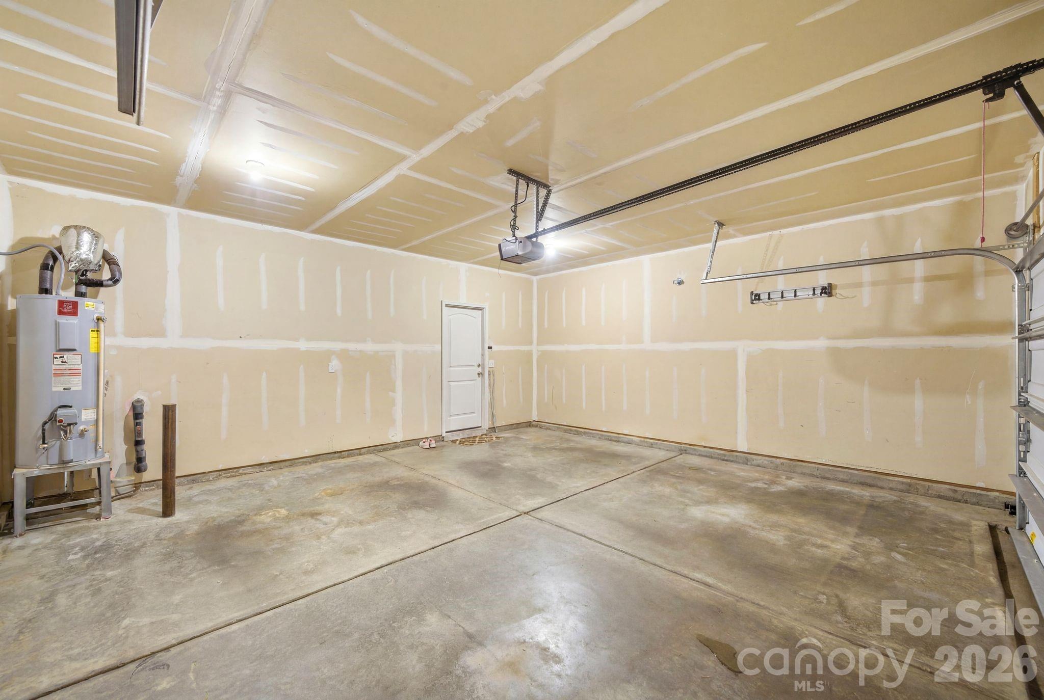 423 Knothole Lane — Charlotte