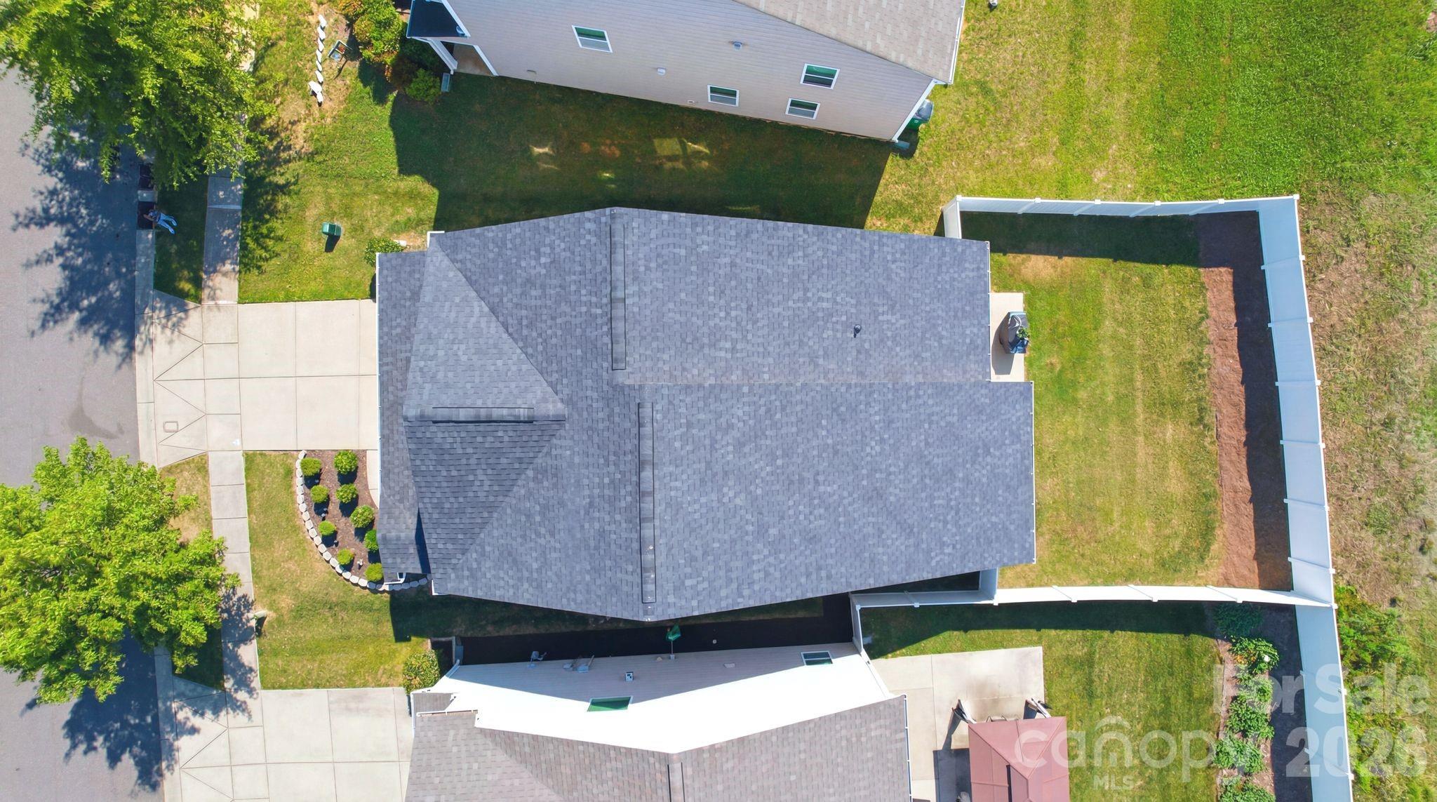 423 Knothole Lane — Charlotte