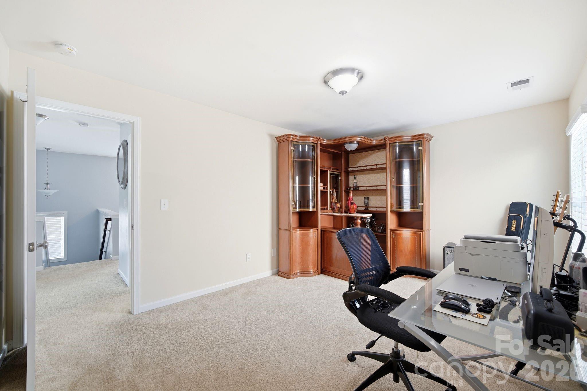 423 Knothole Lane — Charlotte