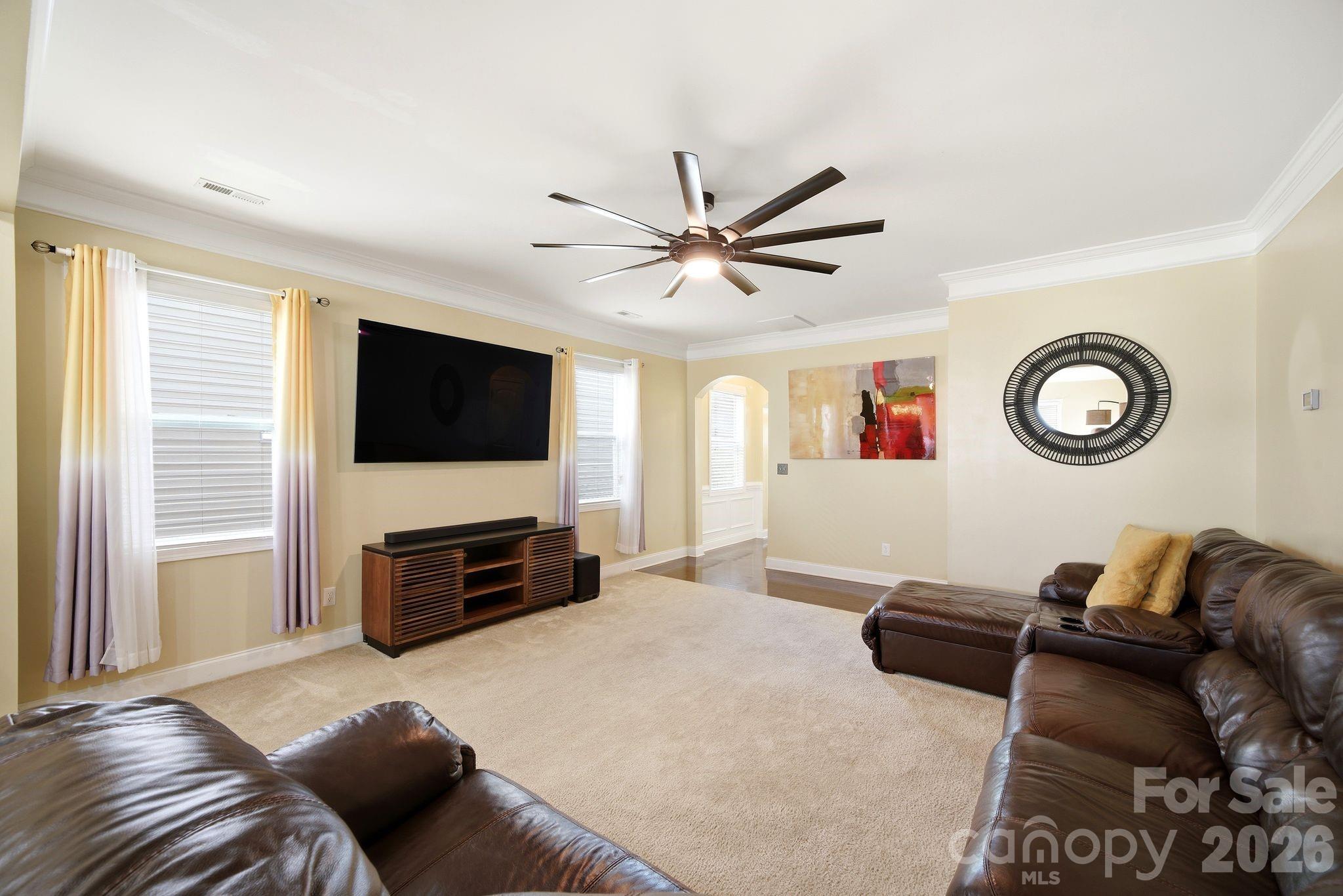 423 Knothole Lane — Charlotte