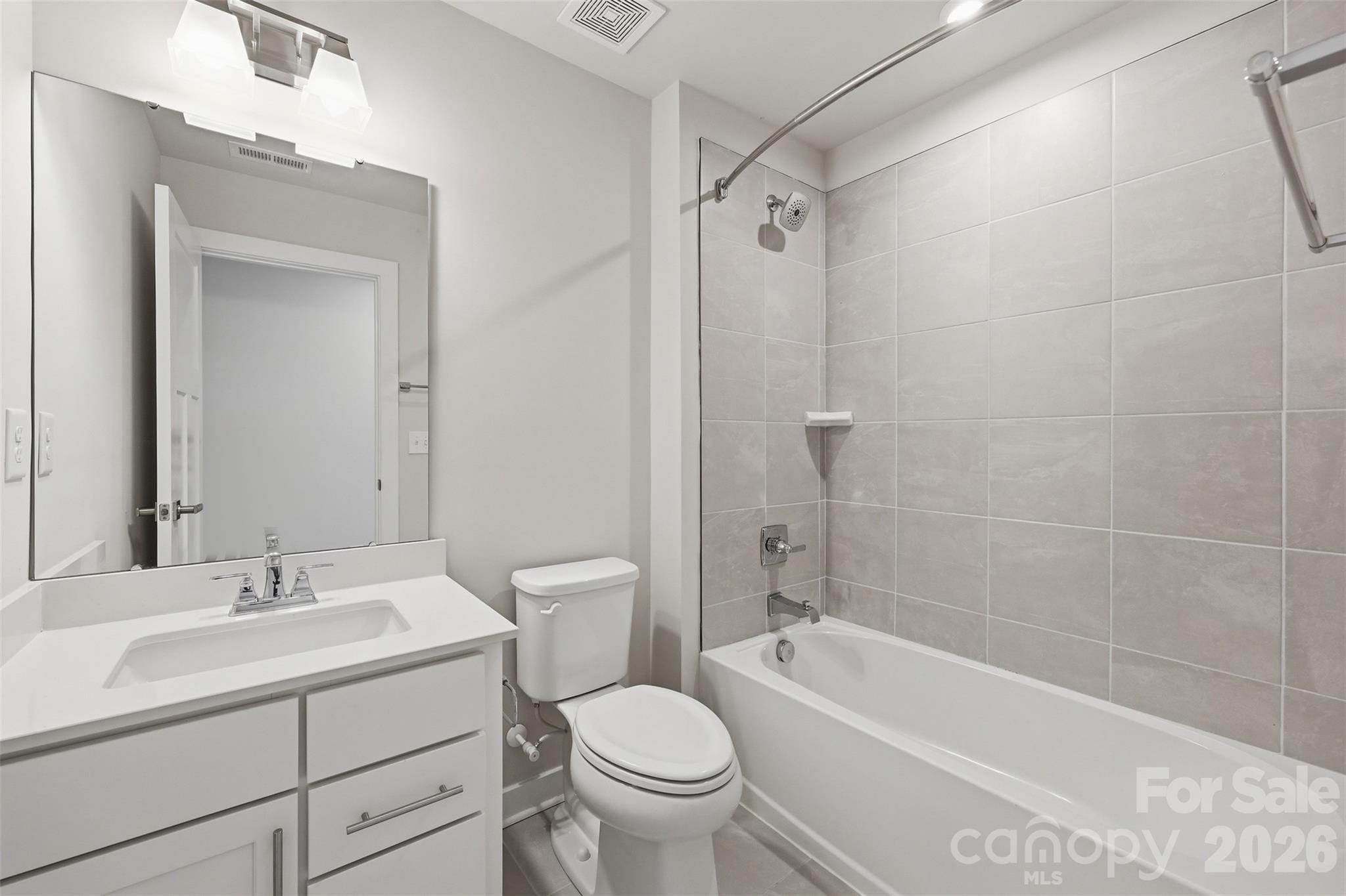 6334 Cambridge Drive — Harrisburg