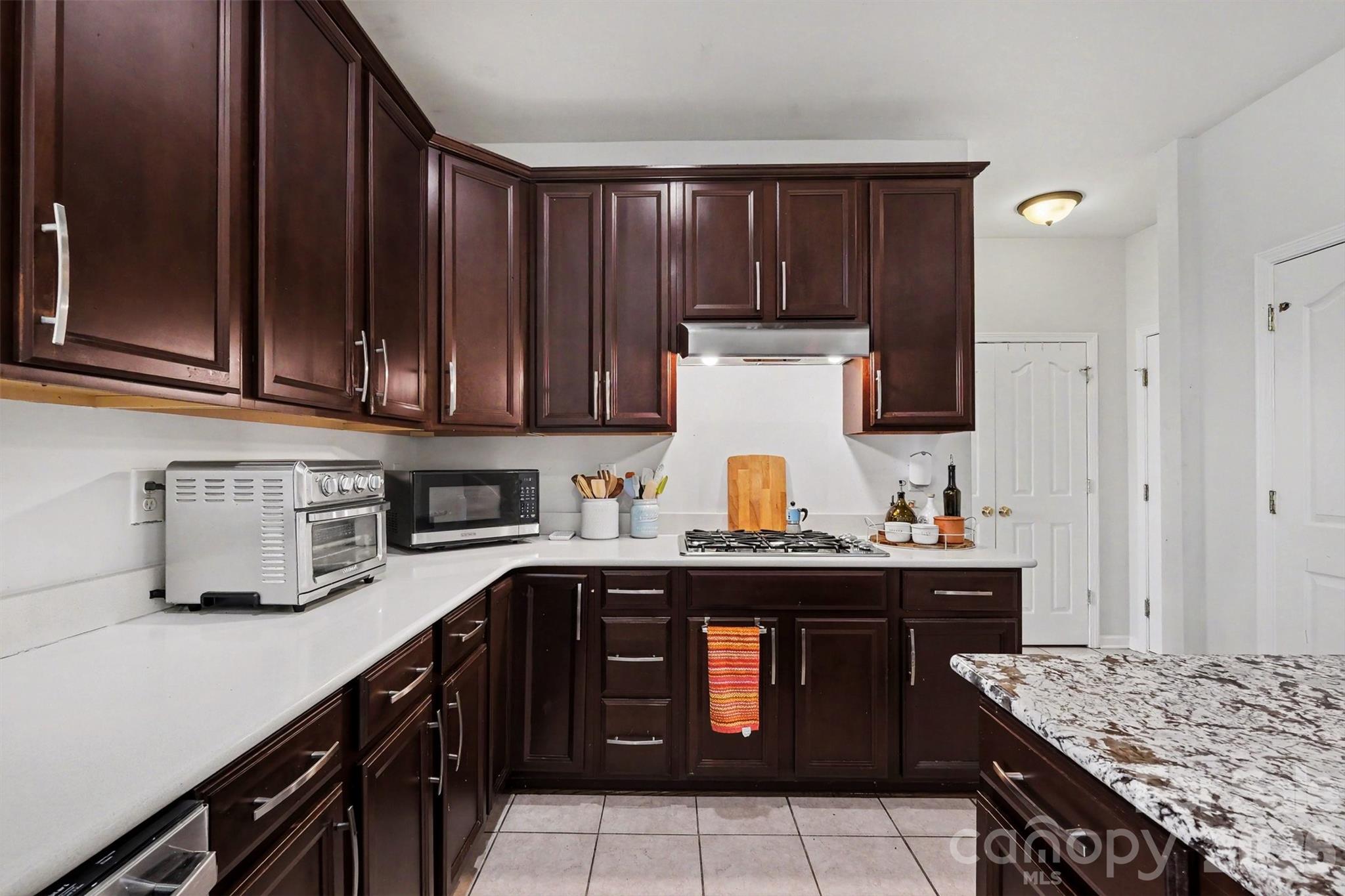 4396 Foxfield Court — Harrisburg