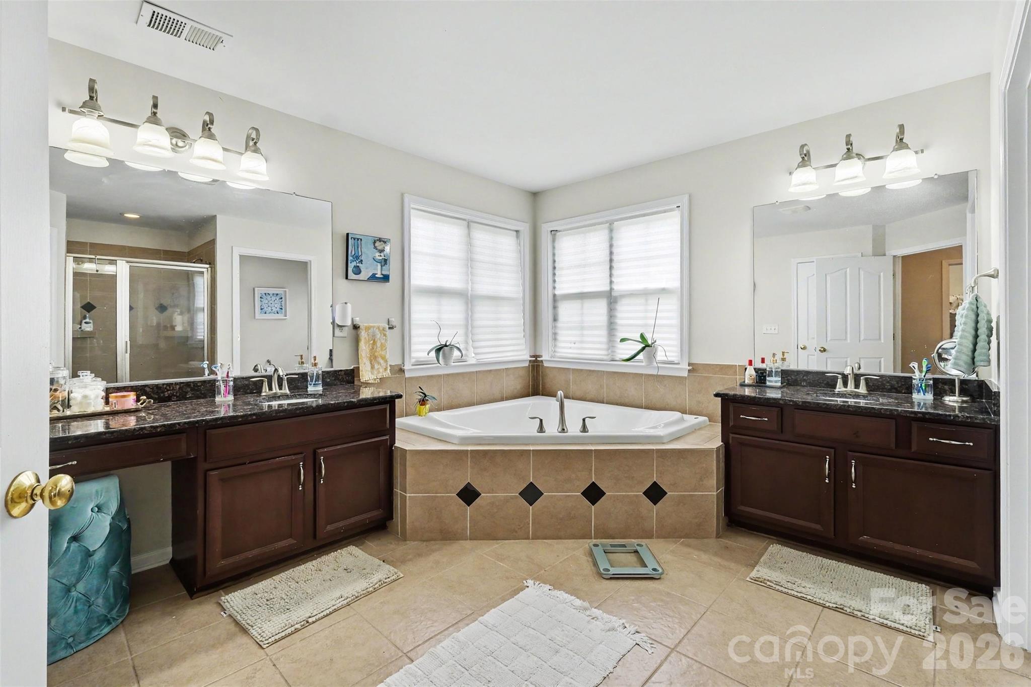 4396 Foxfield Court — Harrisburg
