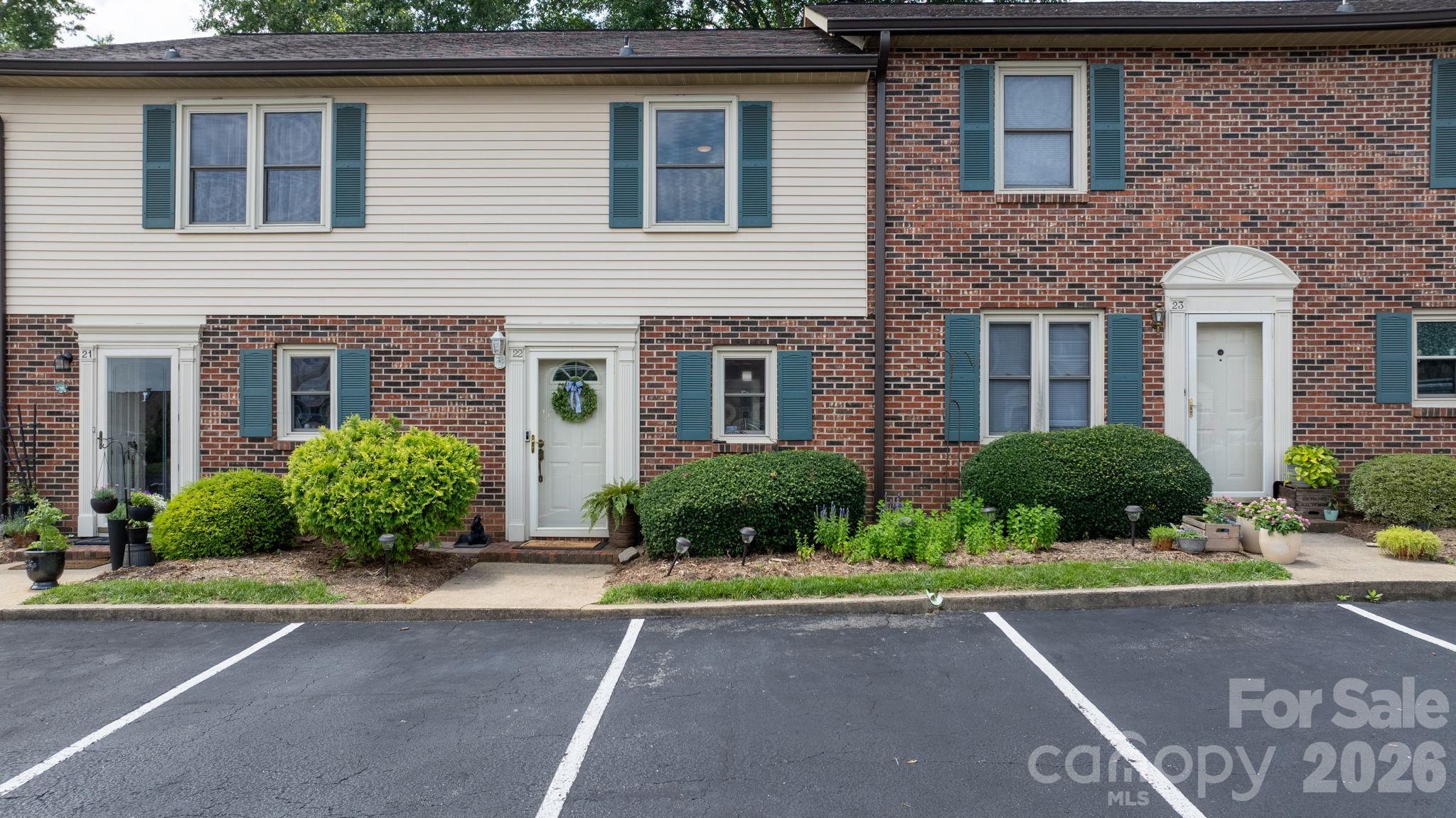 1330 5th Street NE #22 — Hickory