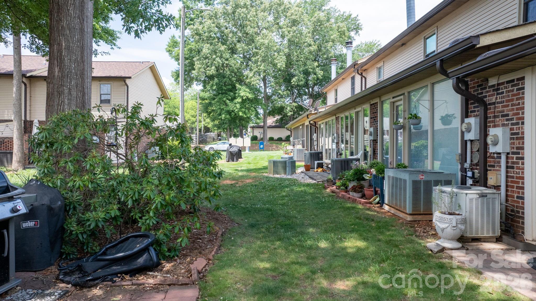 1330 5th Street NE #22 — Hickory