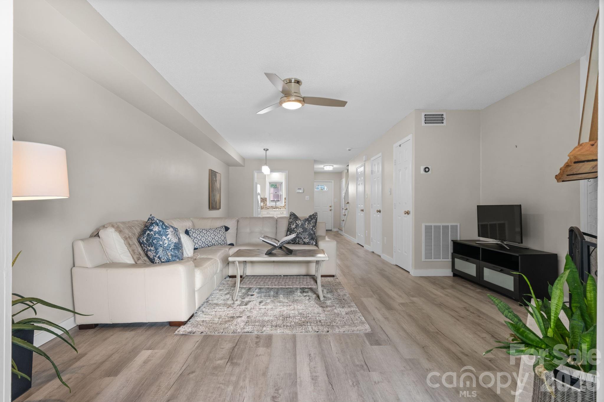 1330 5th Street NE #22 — Hickory